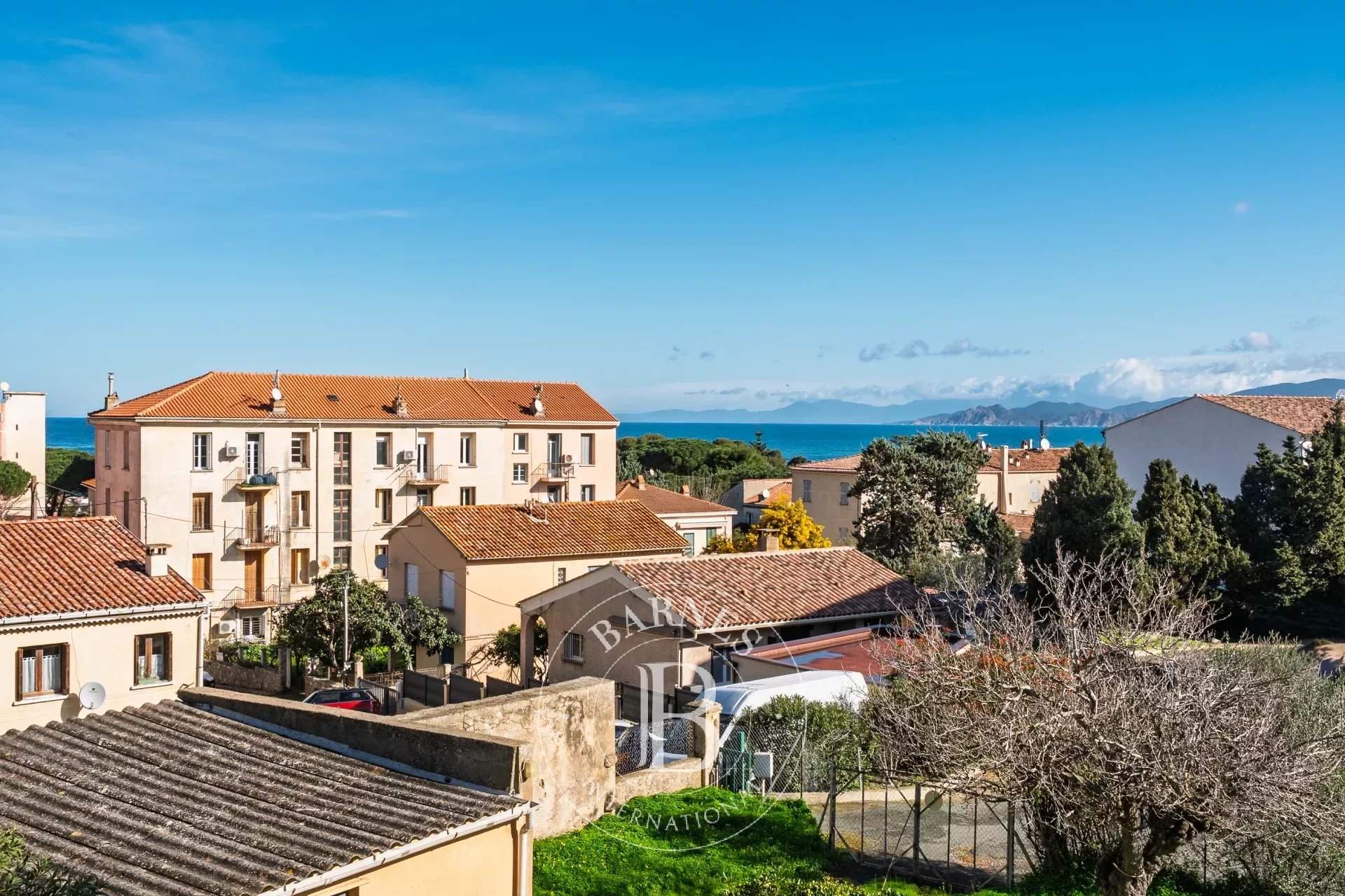 L'Île-Rousse  - Villa 18 Pi&egrave;ces 10 Chambres - picture 15