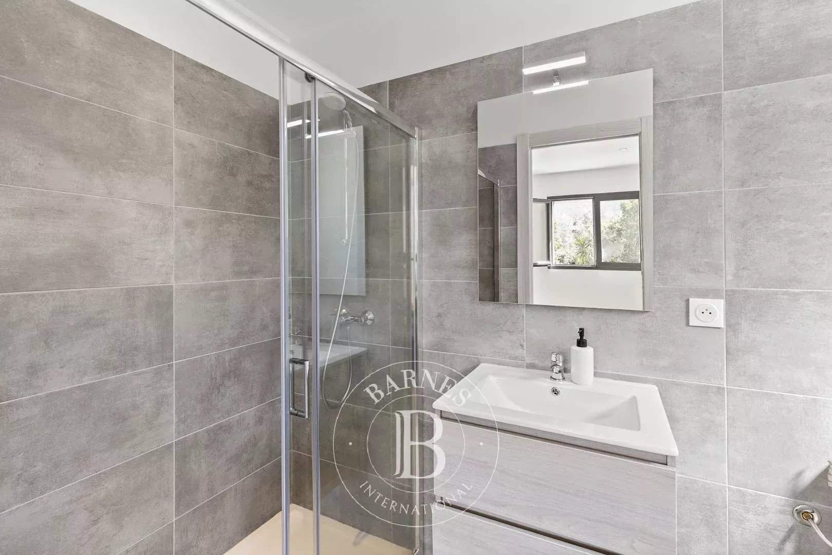 Sainte-Lucie-de-Porto-Vecchio  - Maison 5 Pi&egrave;ces 4 Chambres - picture 13