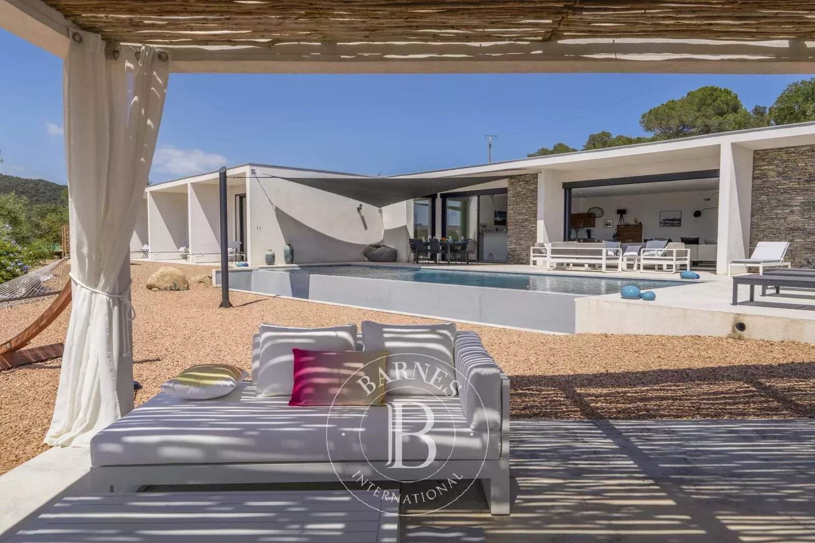 Arasu, villa 4 bedrooms, swimming-pool, Casa Alivu RL307 picture 17