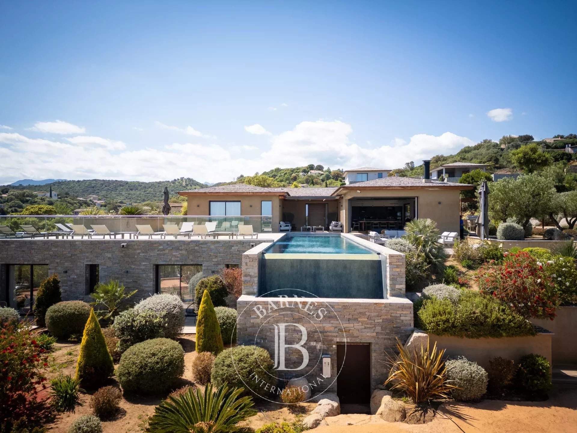 Sainte-Lucie-de-Porto-Vecchio  - Villa 5 Bedrooms - picture 1