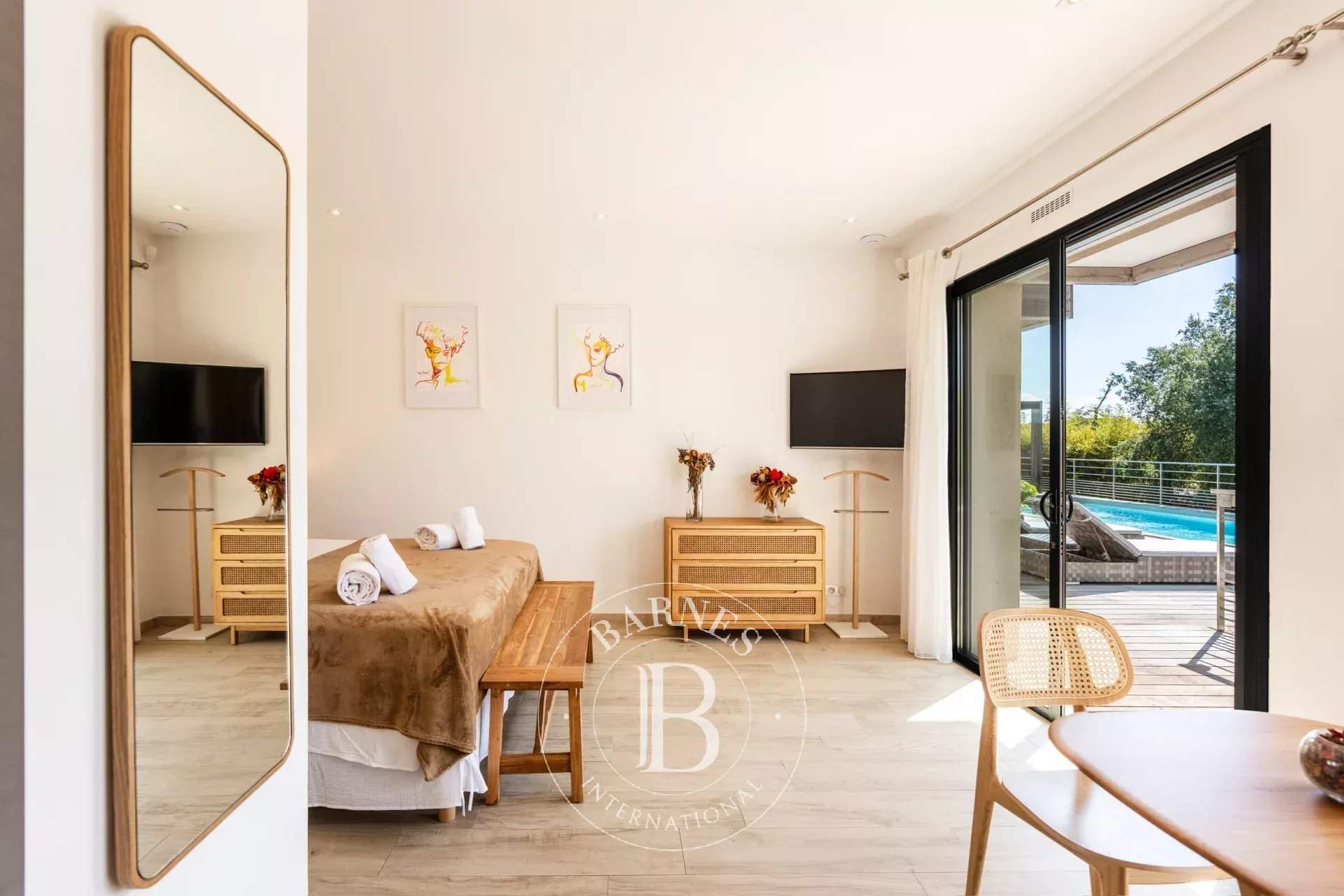 Porto Vecchio, Cala Rossa, Villa A Maredda, 5 bedrooms, swimming pool and nearby the beach, RL177 picture 11