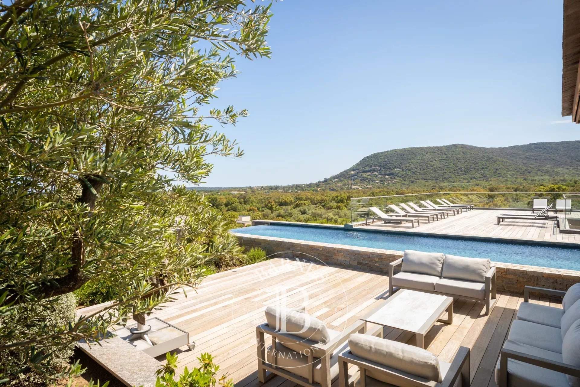 Sainte-Lucie-de-Porto-Vecchio  - Villa 5 Bedrooms - picture 7