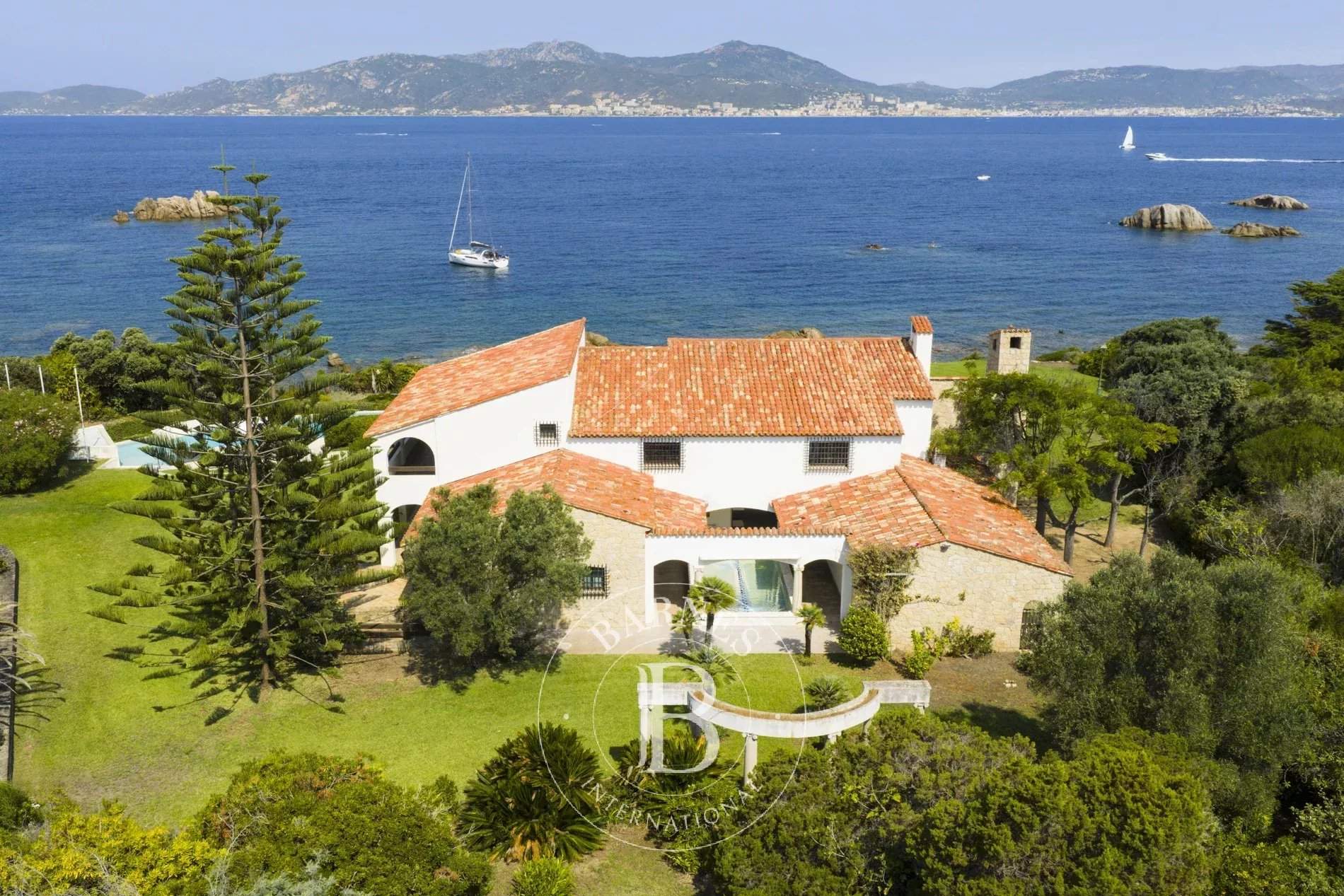 Porticcio  - Property 7 Bedrooms - picture 13