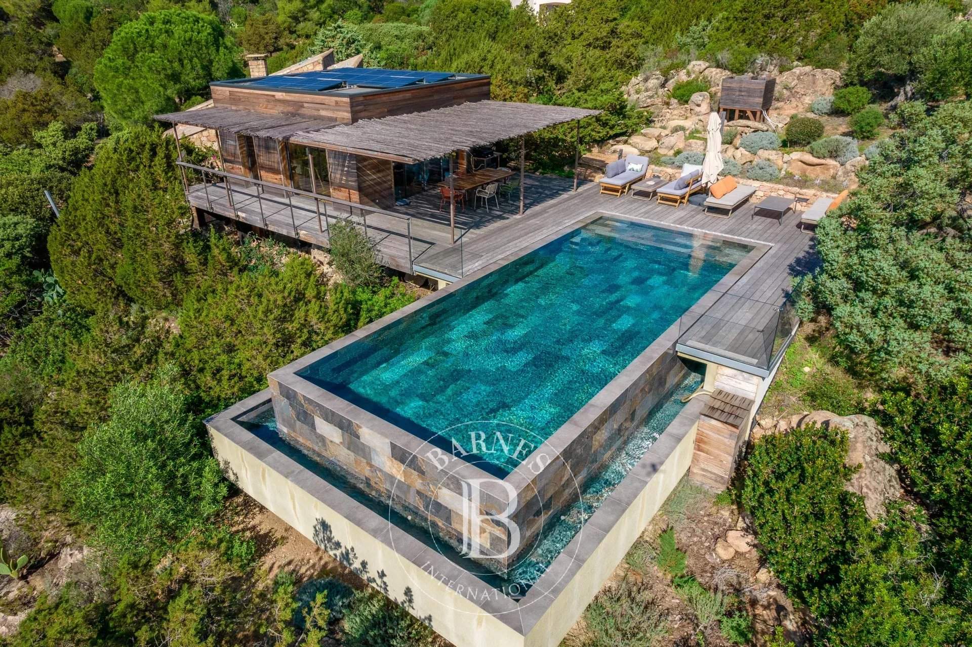 Porto-Vecchio, Palombaggia, 4 Bedroom Villa with Pool, Sea View and Close to the Beach picture 11