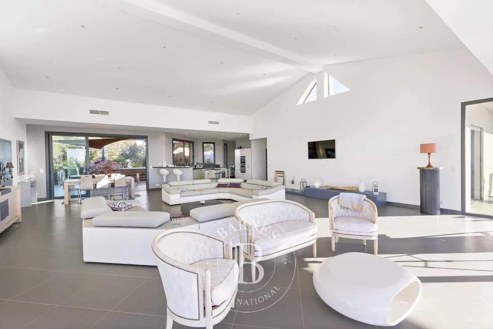 Sainte-Lucie-de-Porto-Vecchio  - Villa 8 Bedrooms - picture 9