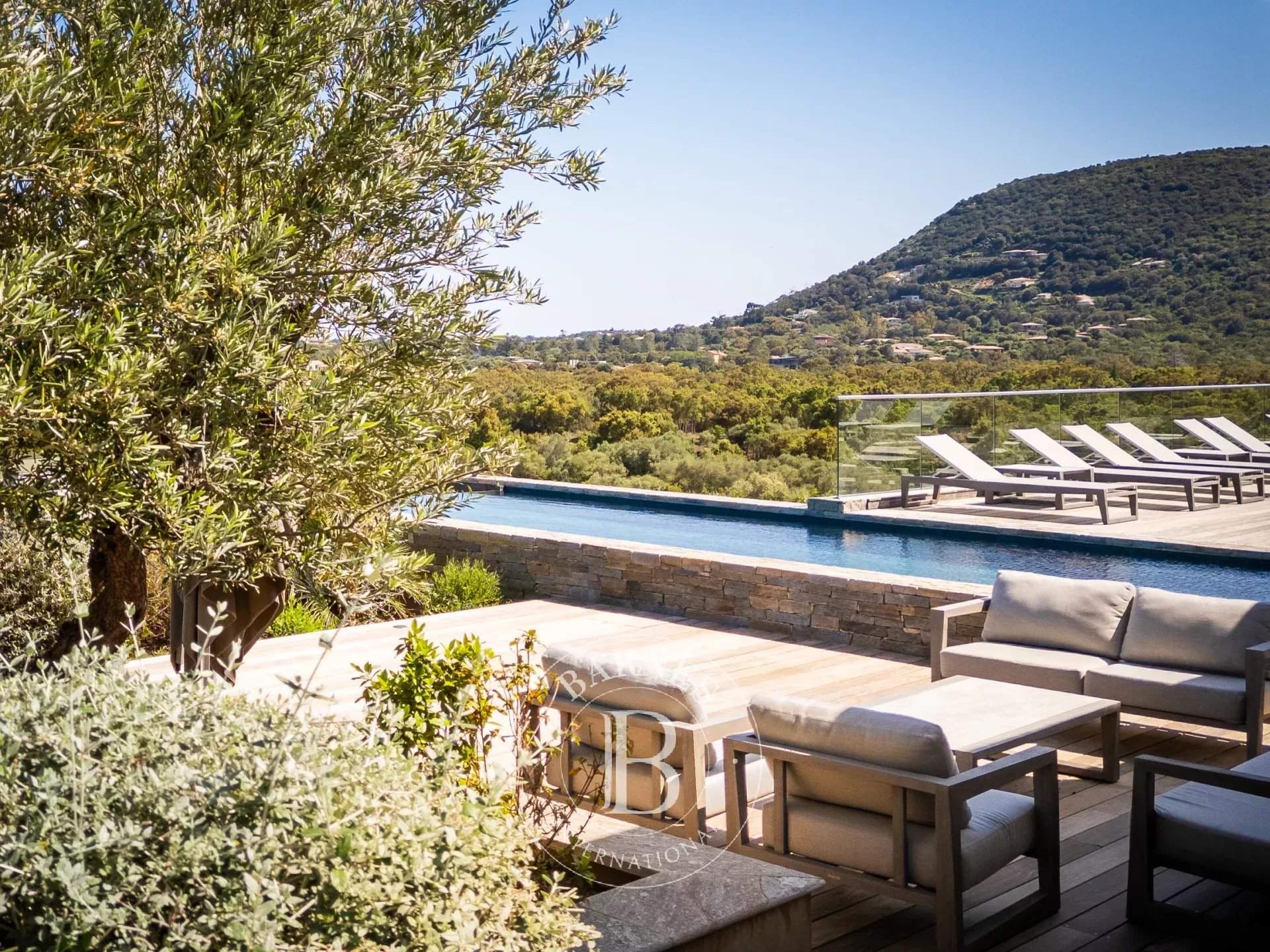 Sainte-Lucie-de-Porto-Vecchio  - Villa 5 Bedrooms - picture 5
