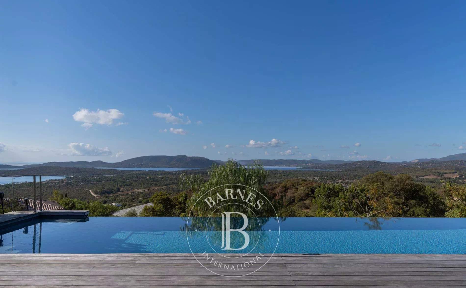 Saint-Cyprien, villa 6 bedrooms, swimming pool, panoramic sea view, near beach picture 2