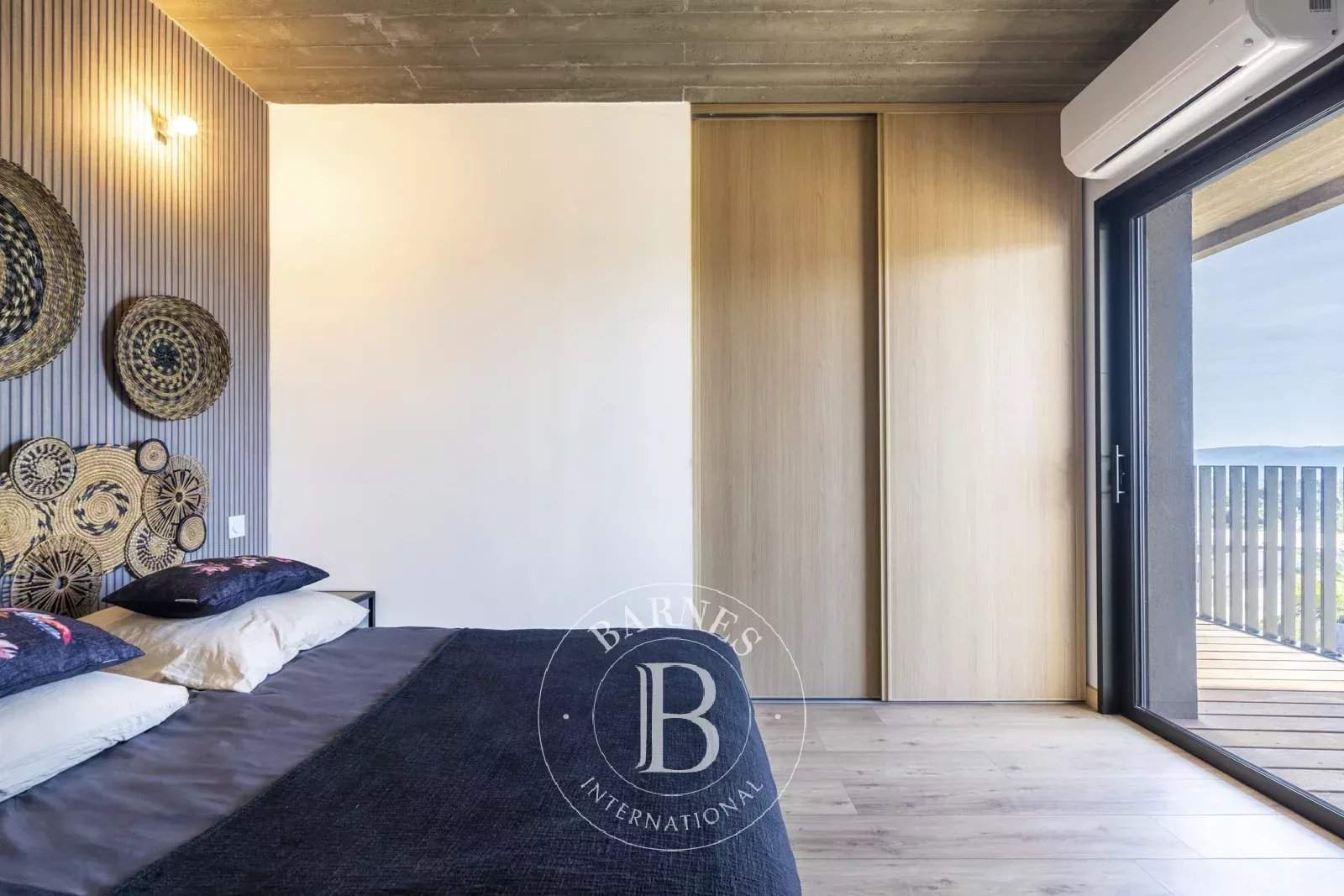 Lecci  - Villa 6 Pi&egrave;ces 4 Chambres - picture 8