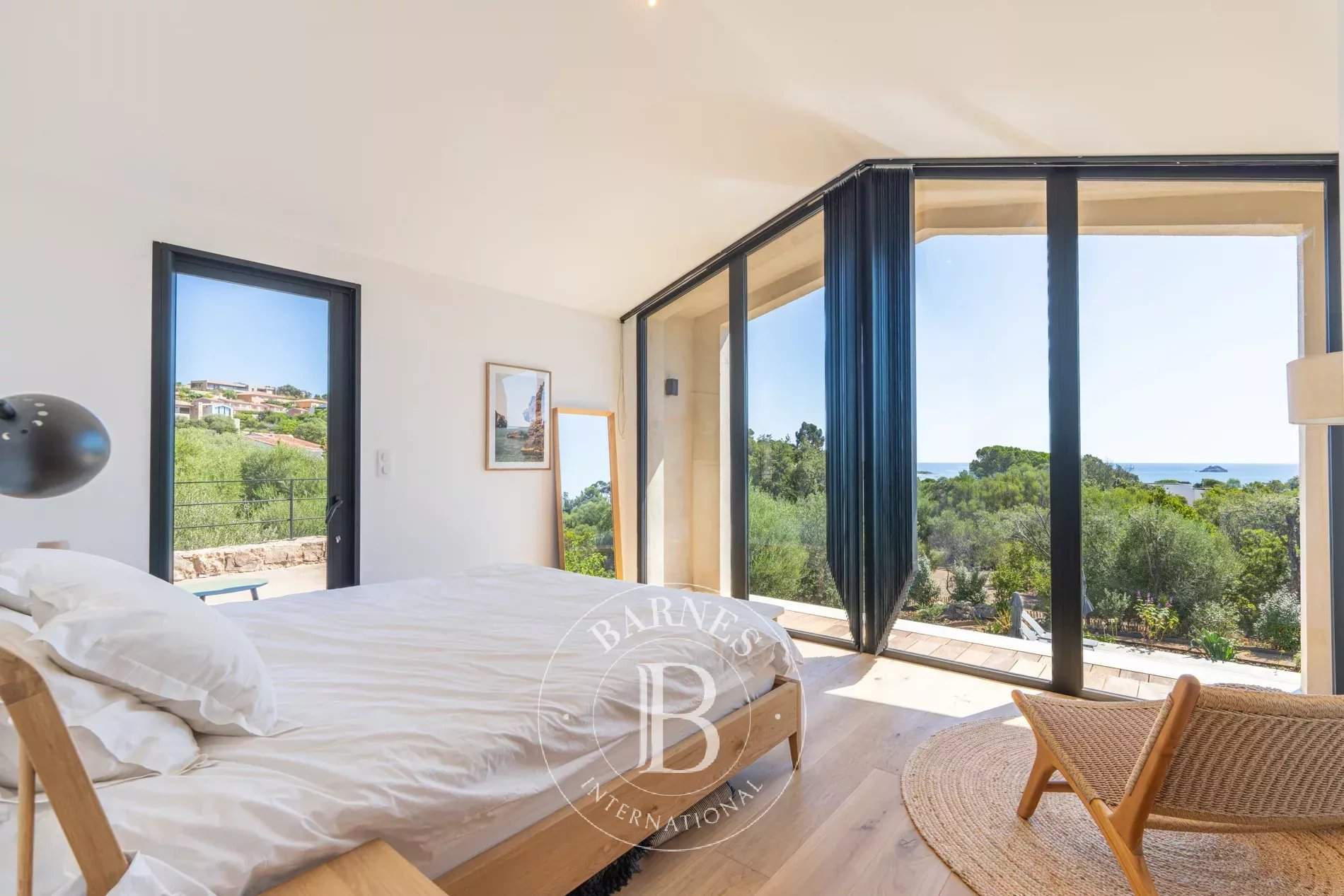 Sainte-Lucie-de-Porto-Vecchio  - Villa 6 Pi&egrave;ces 4 Chambres - picture 10