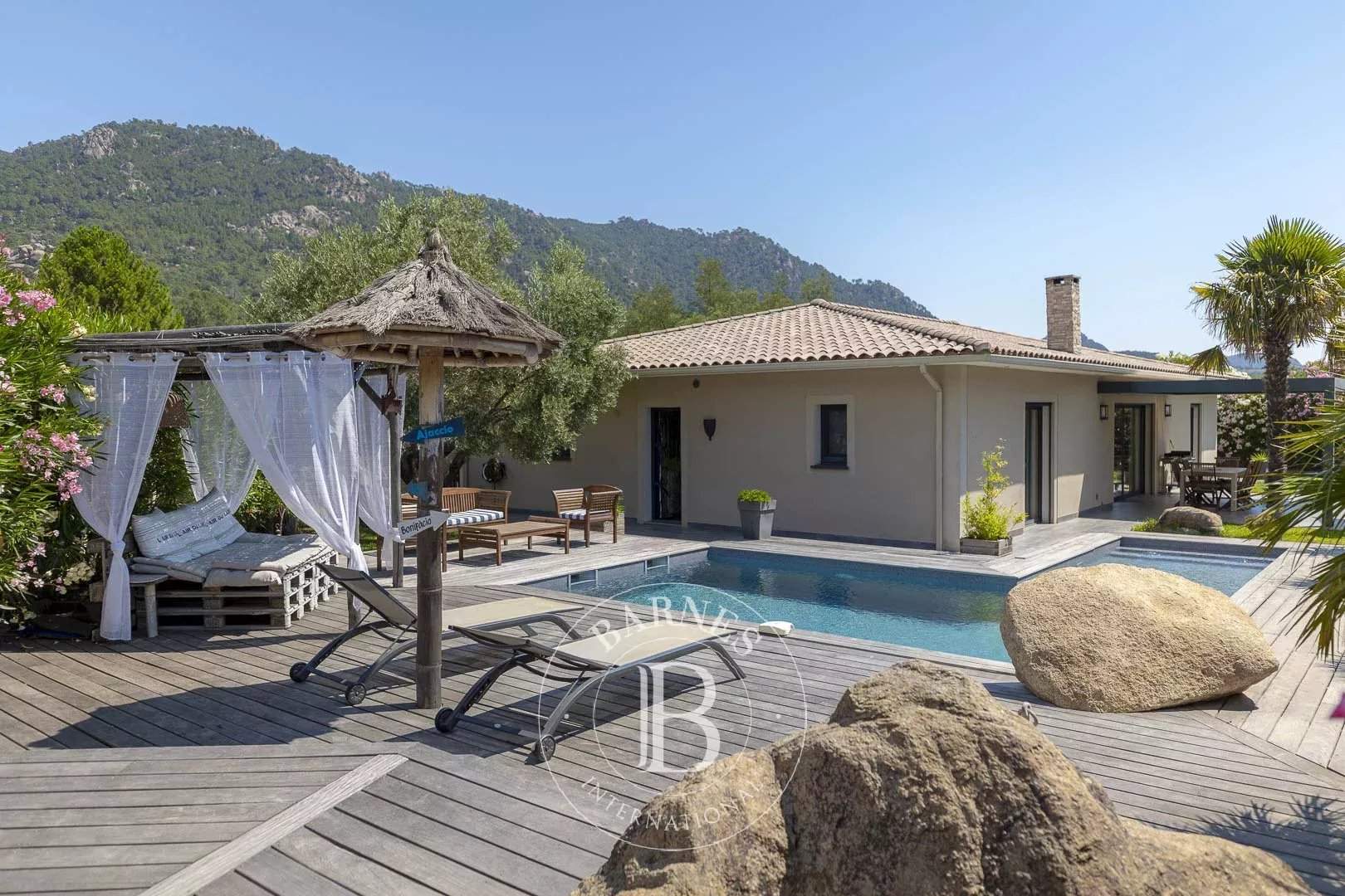 Sainte-Lucie-de-Porto-Vecchio  - Villa 6 Pi&egrave;ces 5 Chambres - picture 19