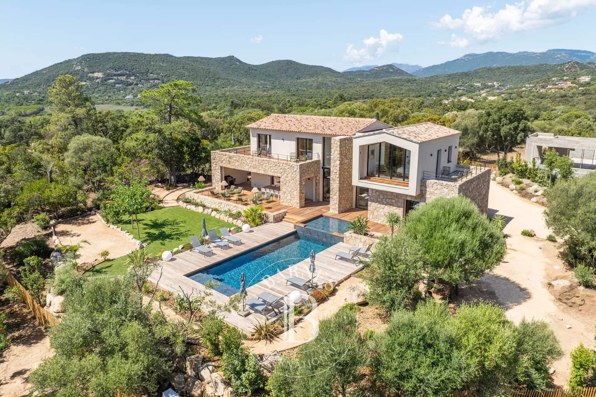 Sainte-Lucie-de-Porto-Vecchio  - Villa 6 Pi&egrave;ces 4 Chambres - picture 18