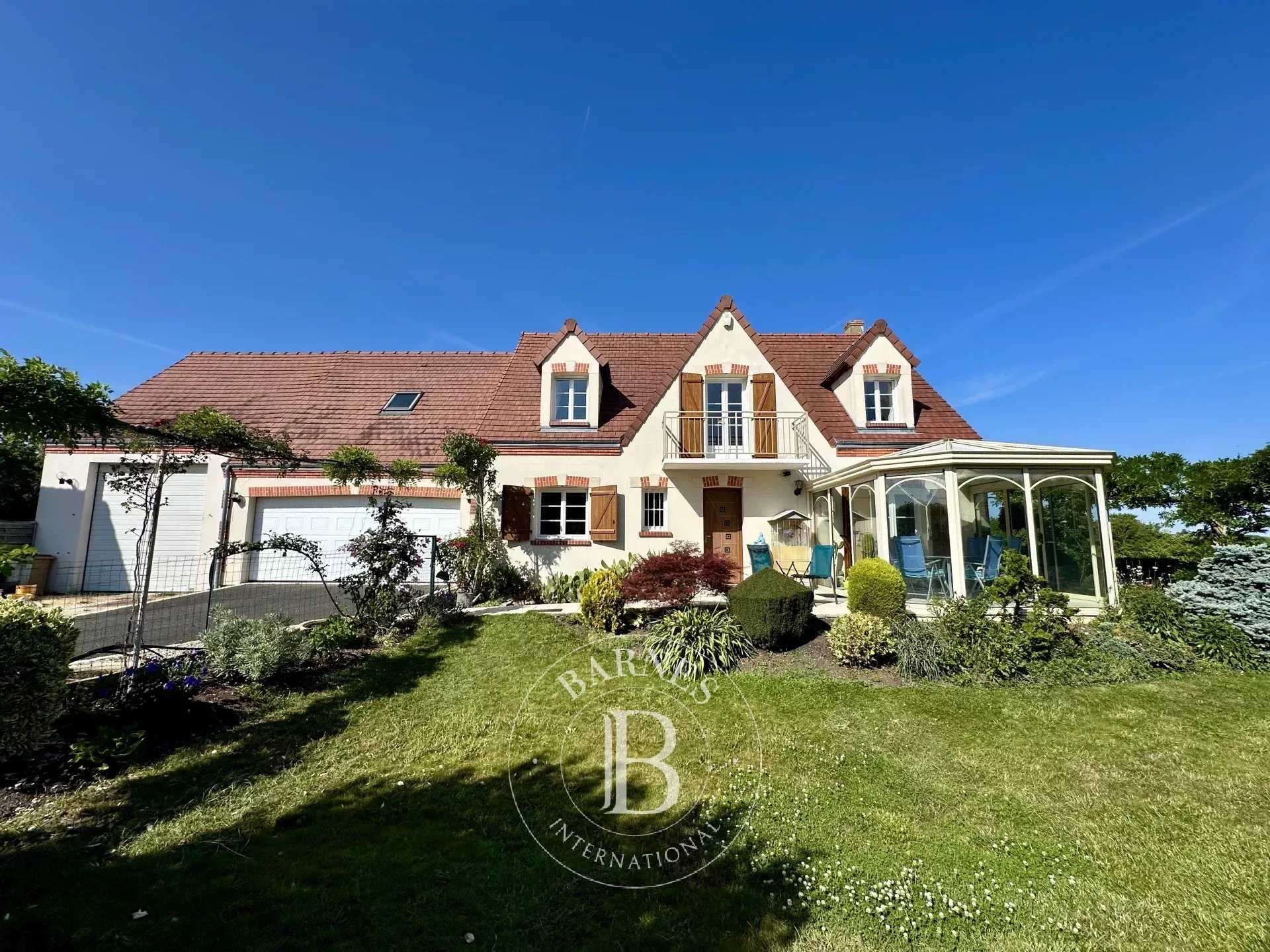 Saint-Denis-en-Val  - House 5 Bedrooms