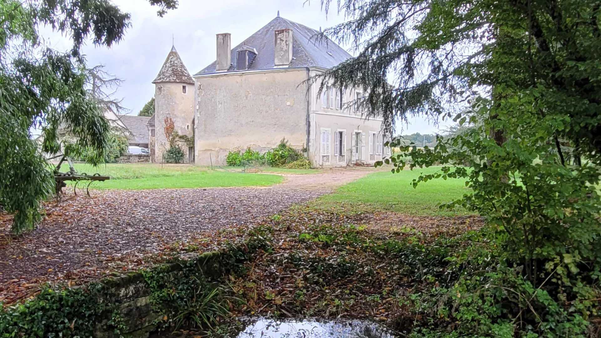 Mézières-en-Brenne  - Propriété 5 Pi&egrave;ces 3 Chambres