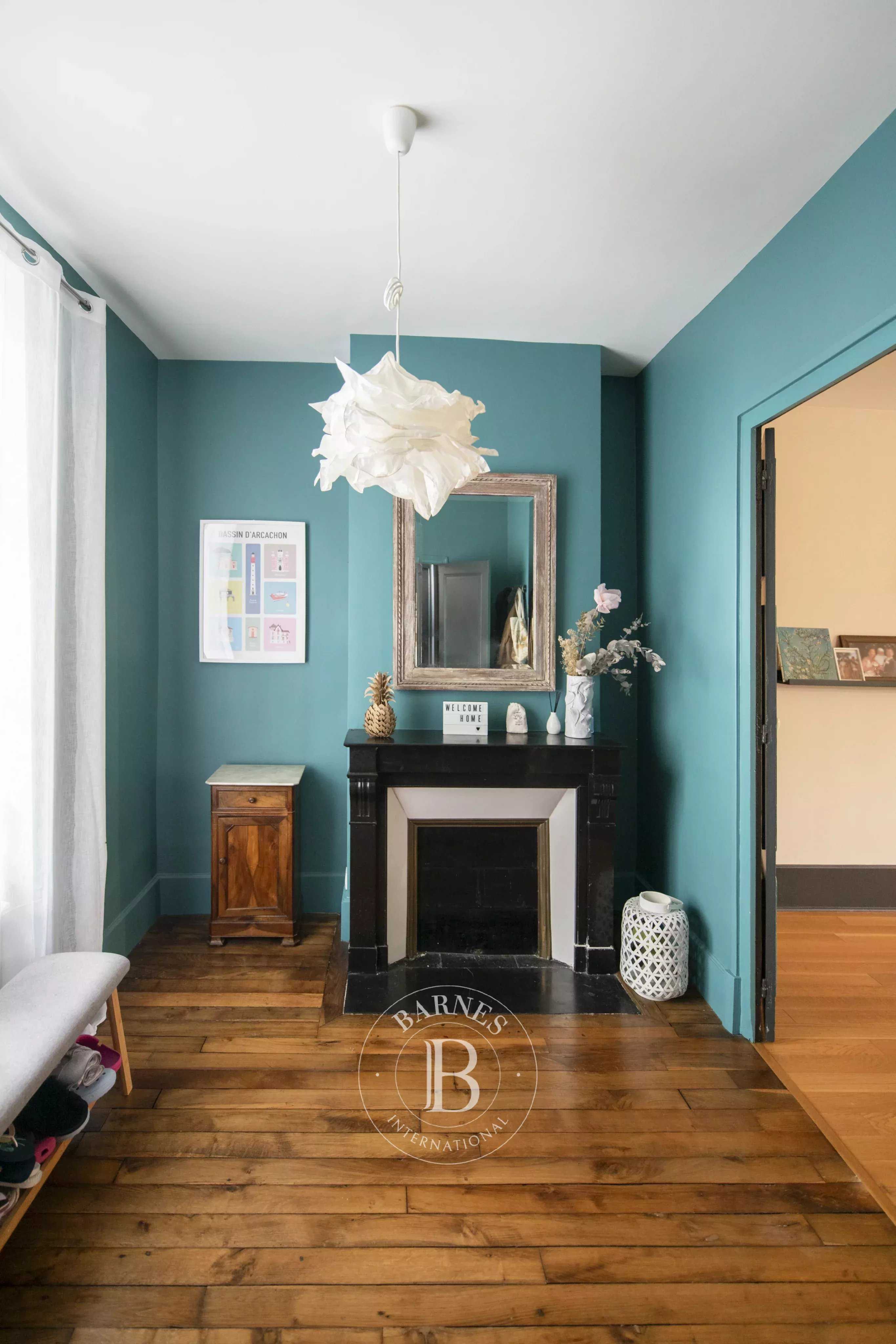 Orléans  - Maison de ville 8 Pi&egrave;ces 5 Chambres