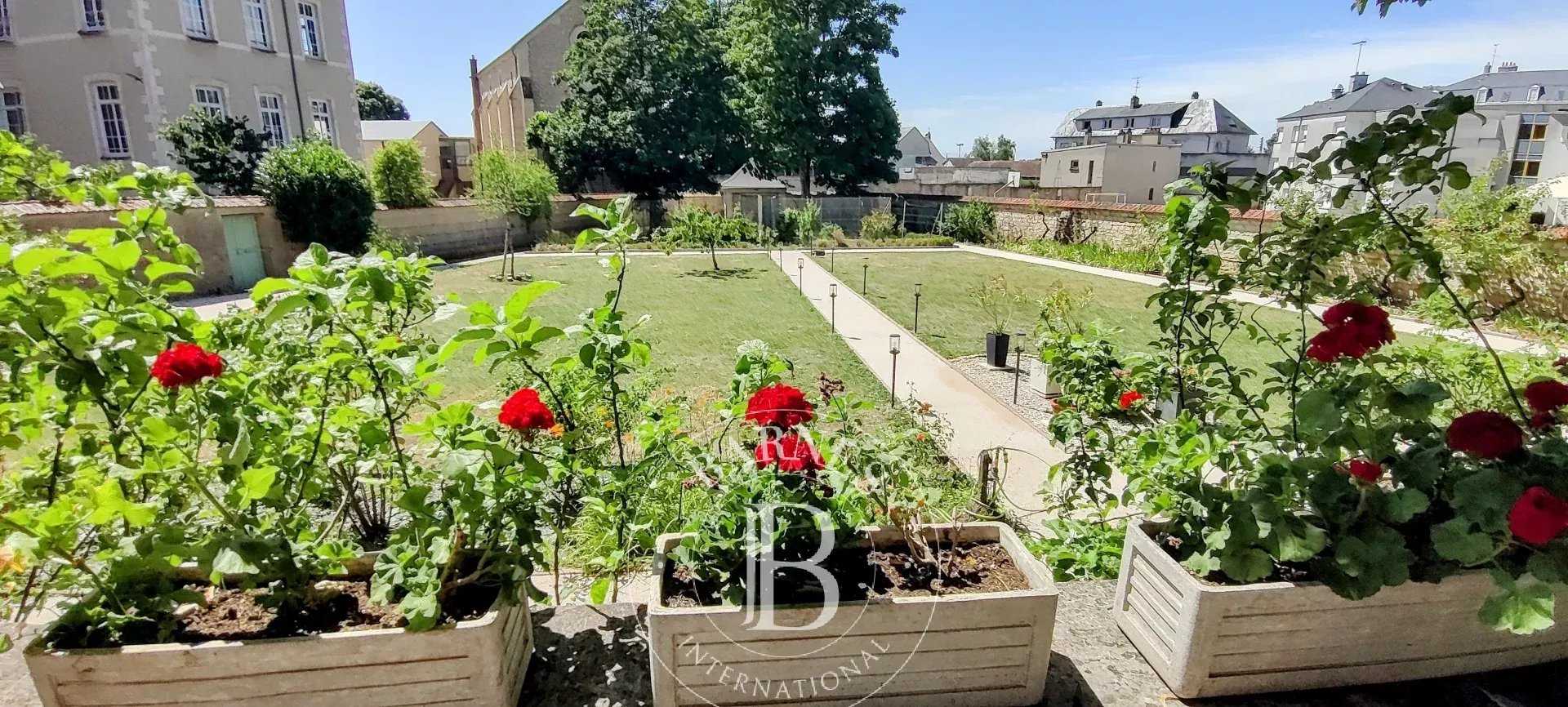 Nevers  - Bed and breakfast 9 Bedrooms