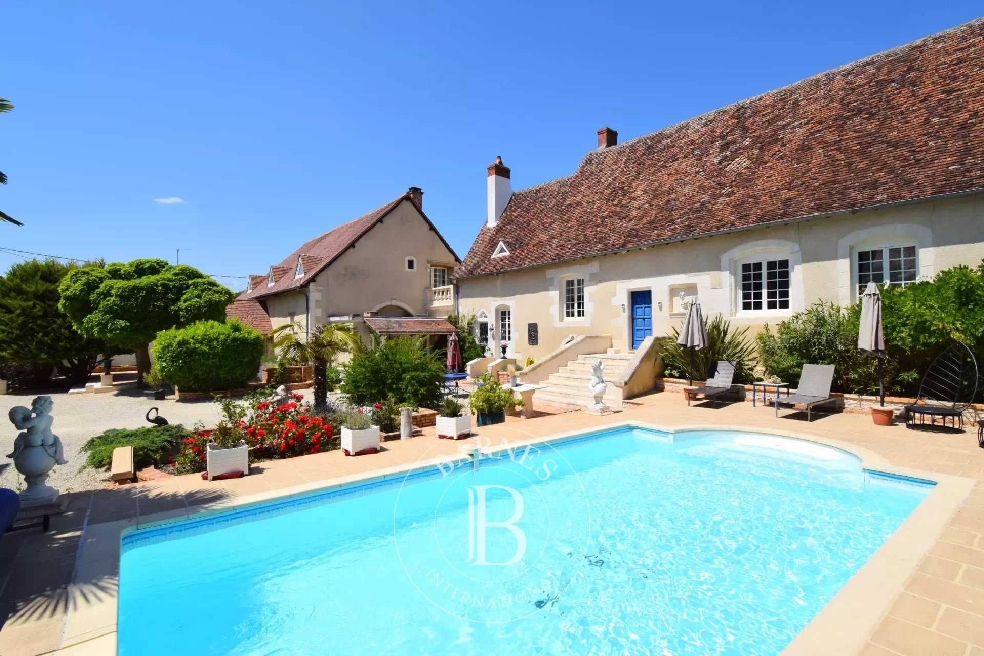 Bourges  - Bed and breakfast 9 Bedrooms