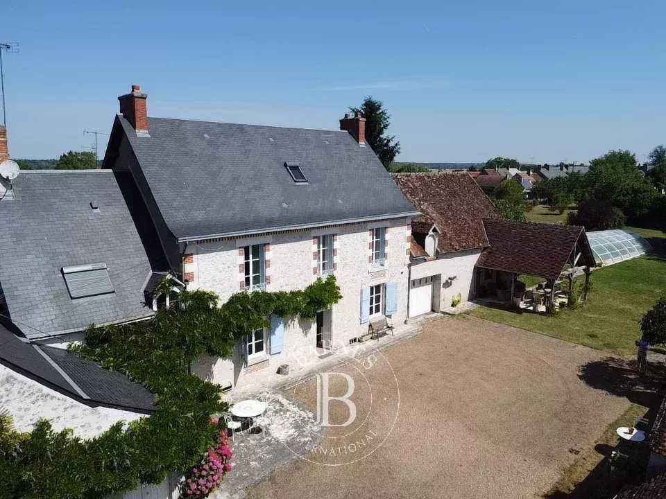 Blois  - Propriété 9 Pièces 6 Chambres