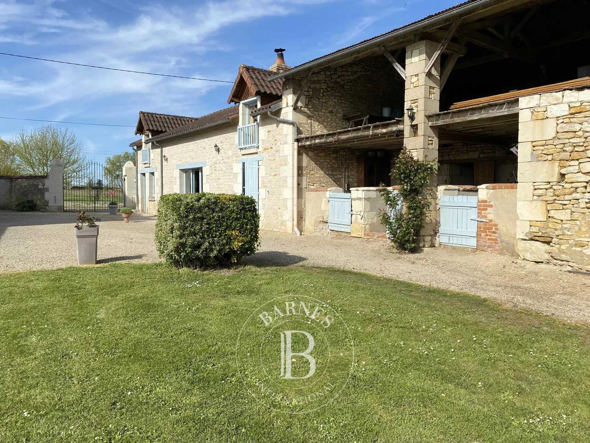 Chinon  - Property 2 Bedrooms