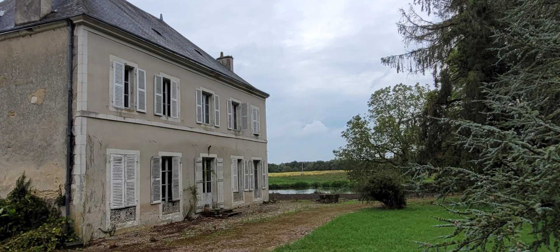 Mézières-en-Brenne  - Propriété 5 Pi&egrave;ces 3 Chambres