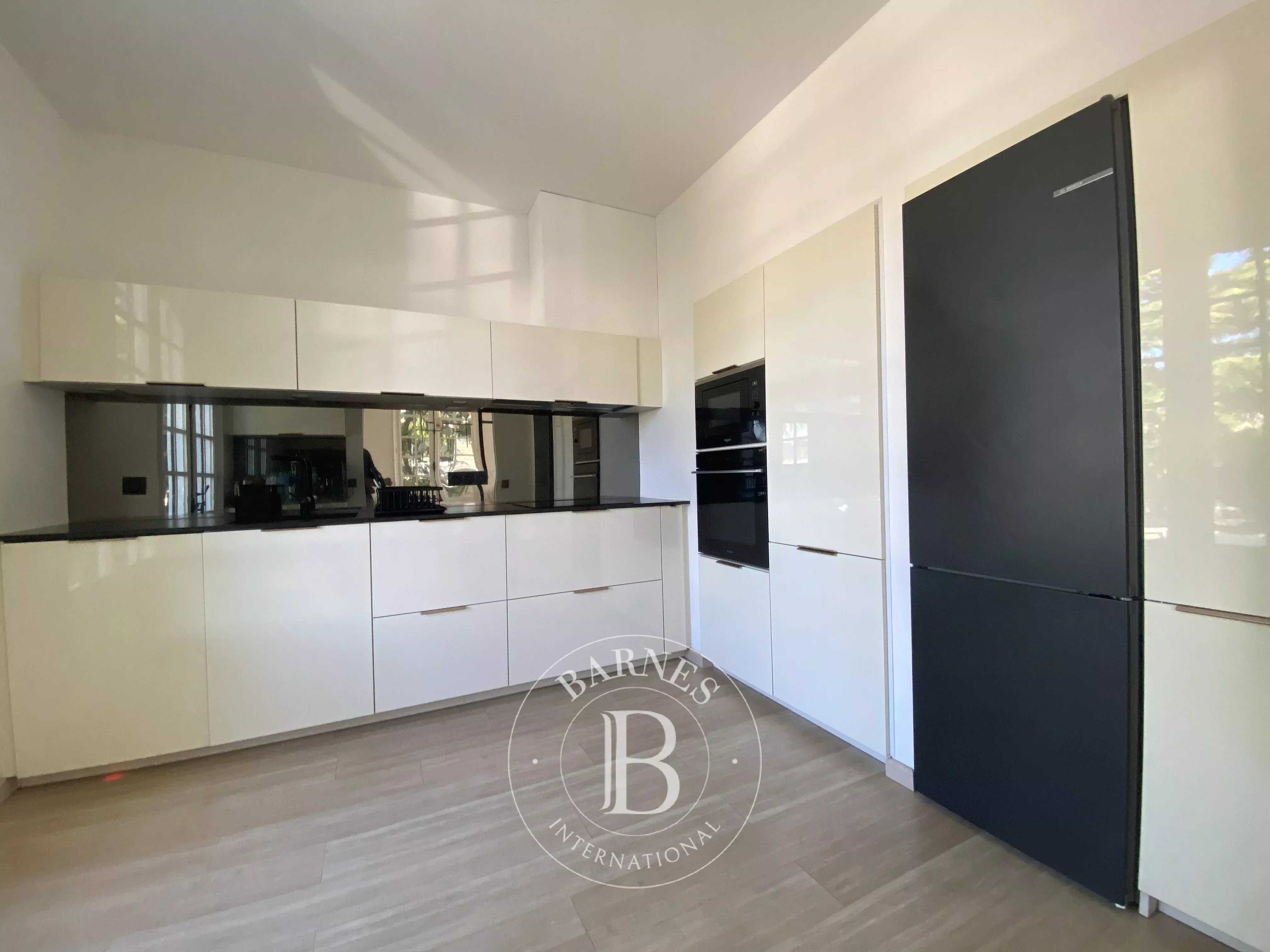 Blois  - Maison de ville 13 Pi&egrave;ces 7 Chambres