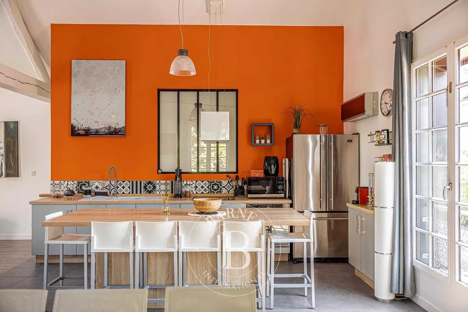 Orléans  - Maison 7 Pi&egrave;ces 4 Chambres