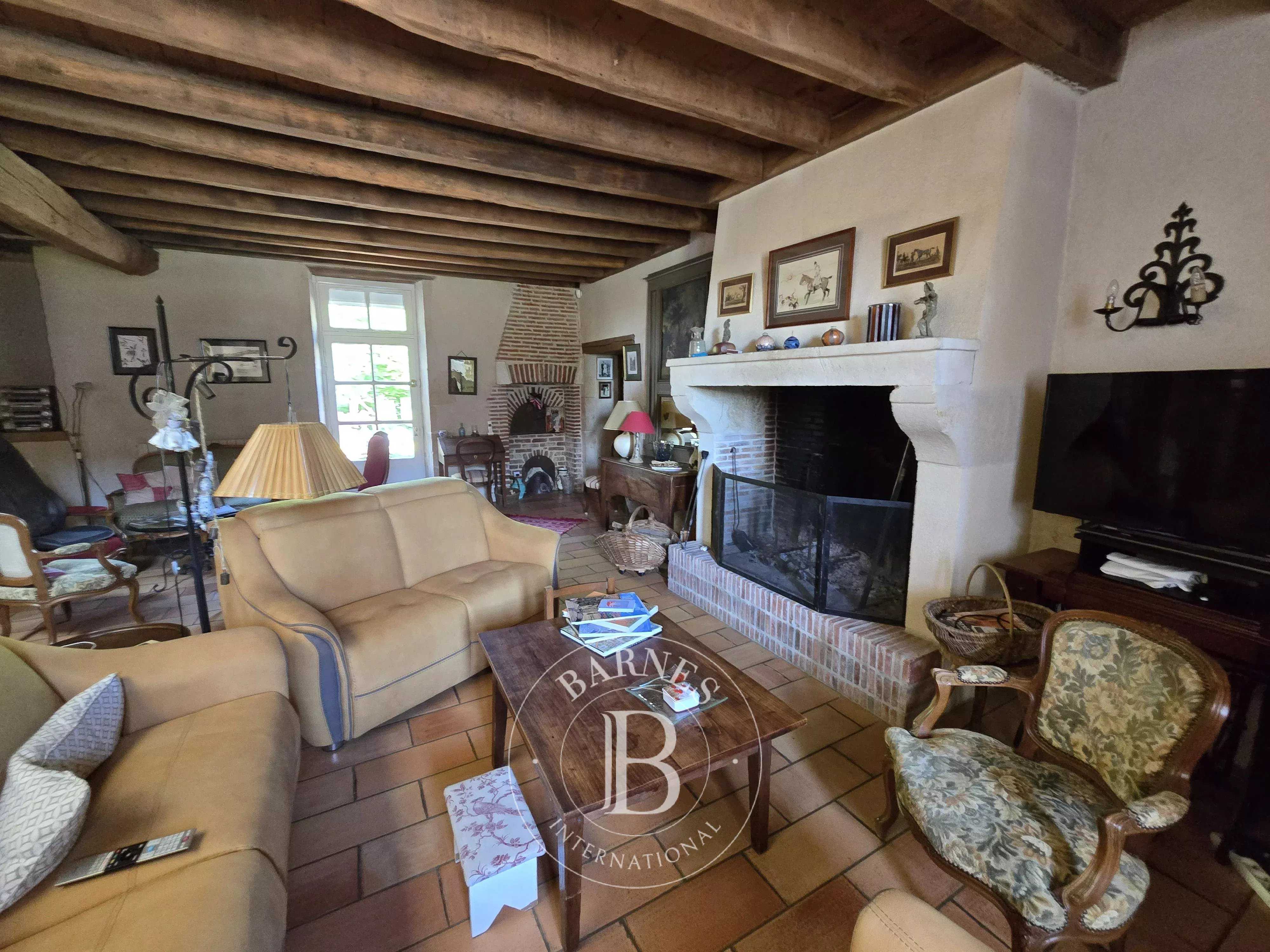 Moulins-sur-Yèvre  - Ferme 11 Pi&egrave;ces 6 Chambres