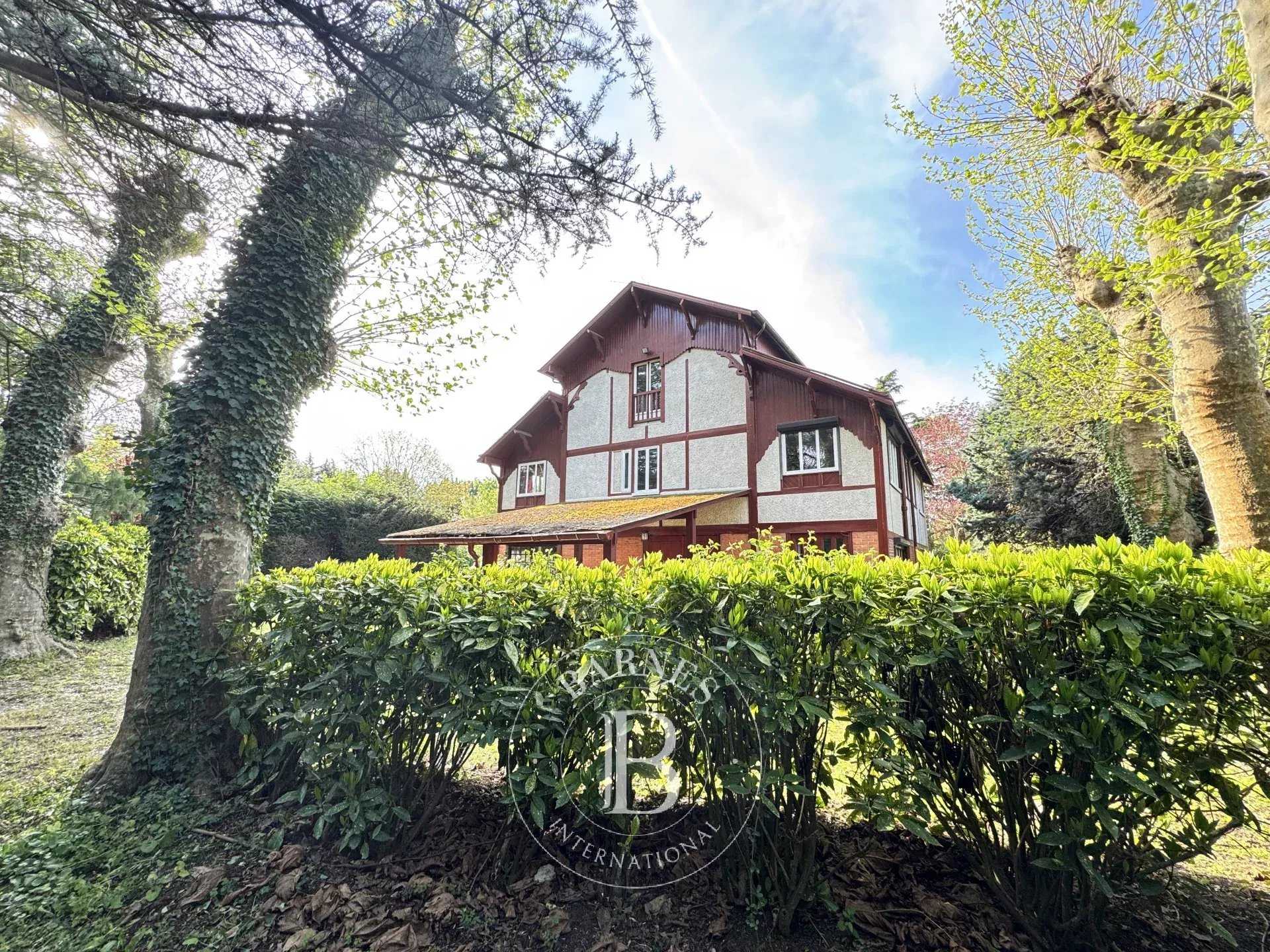 Saint-Hilaire-Saint-Mesmin  - House 5 Bedrooms