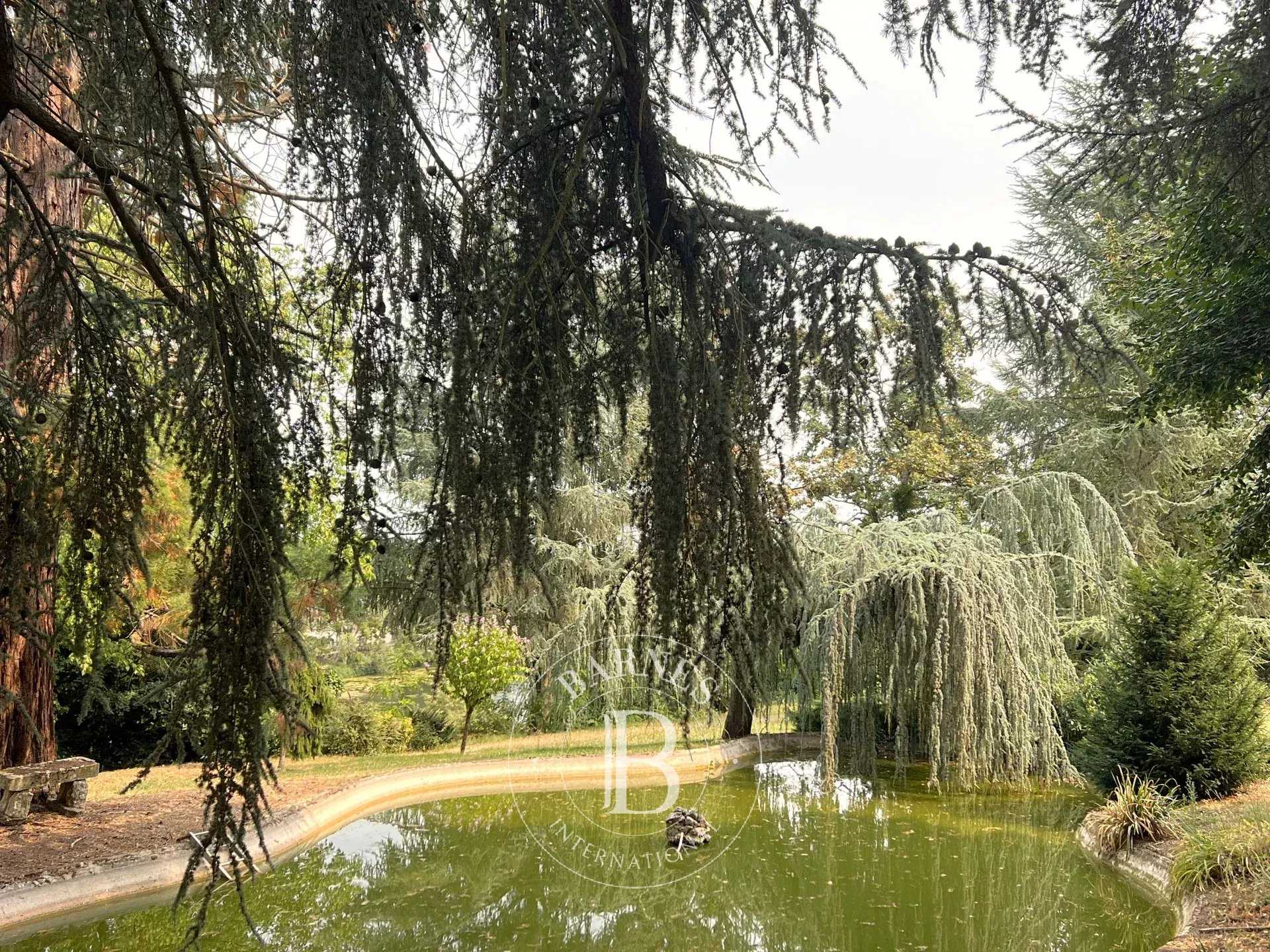 Véretz  - Finca 10 Cuartos 4 Habitaciones