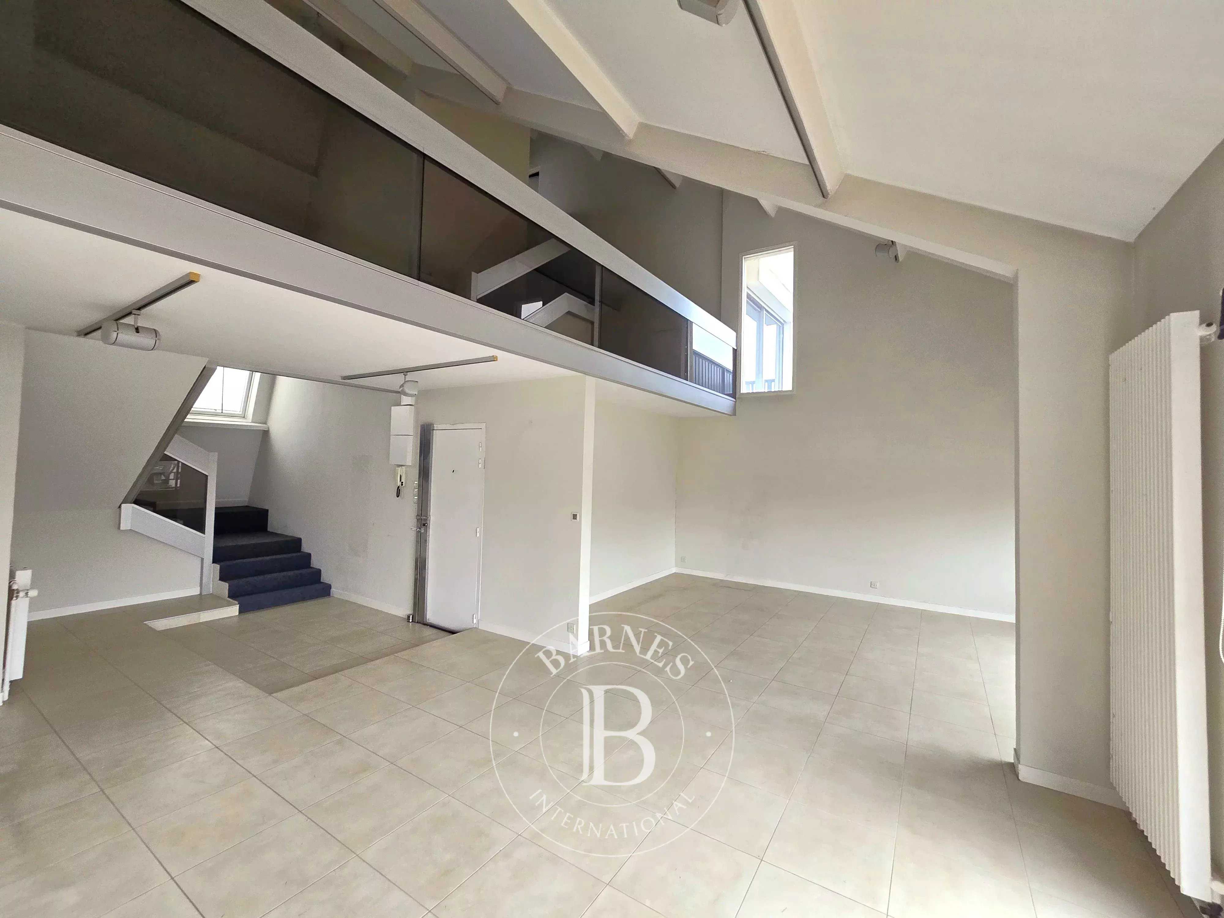 Bourges  - Triplex 6 Pi&egrave;ces 4 Chambres