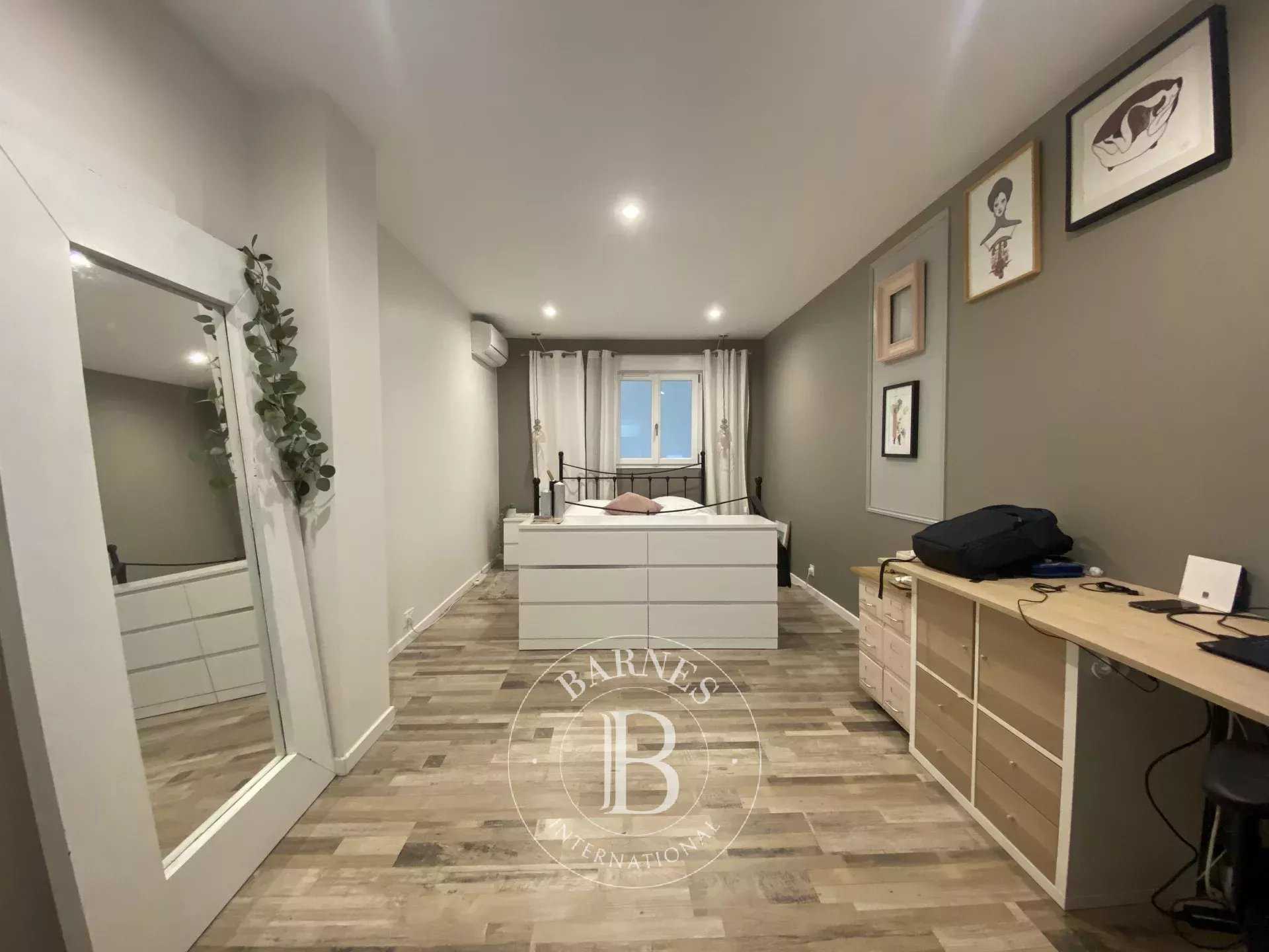 Vendôme  - Appartement 5 Pièces 3 Chambres