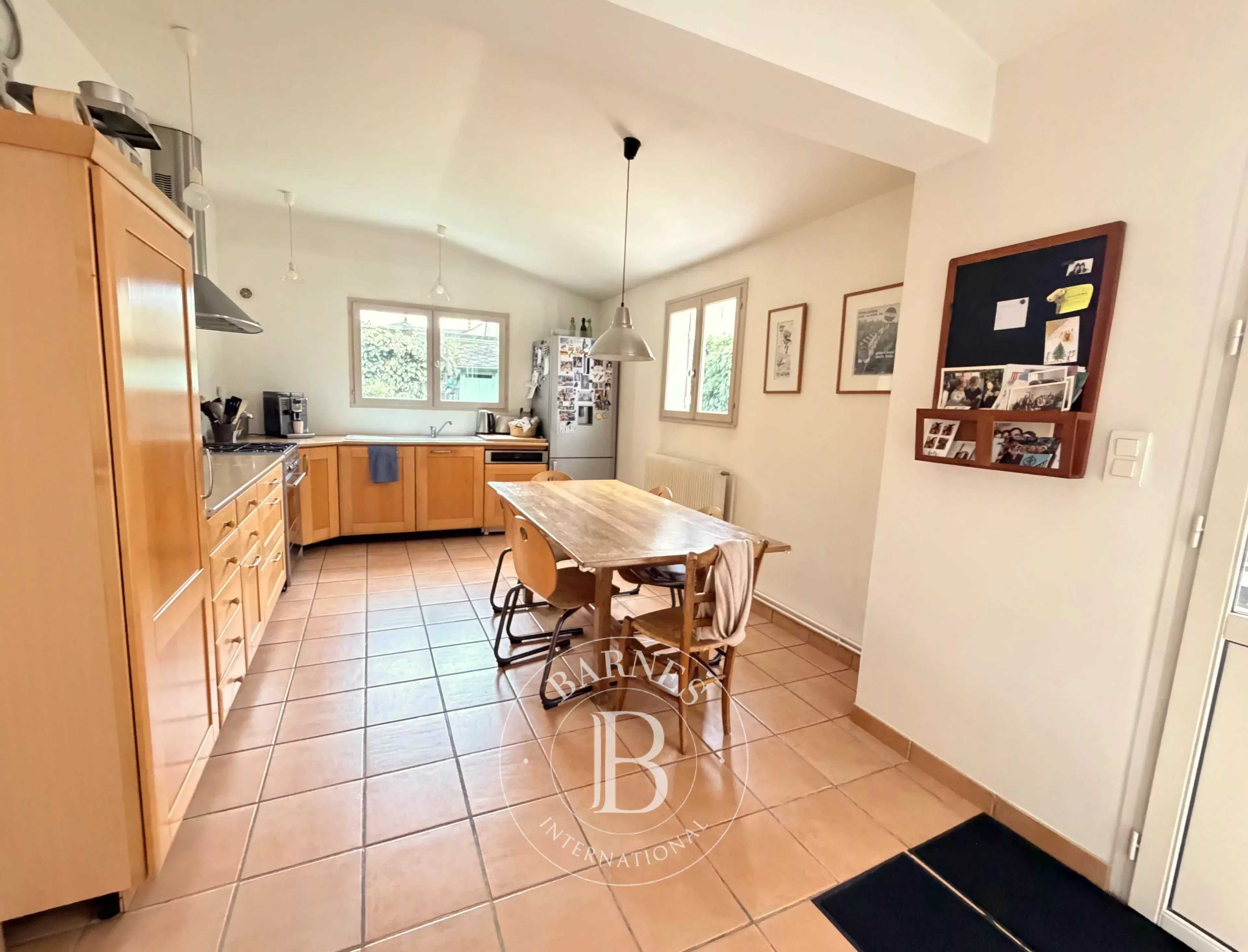 Bourges  - Maison de ville 6 Pi&egrave;ces 4 Chambres