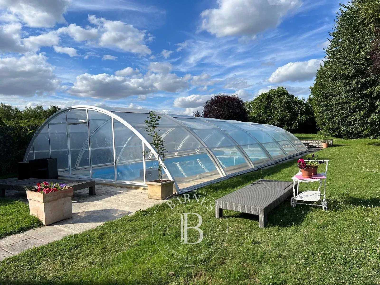 Blois  - Propriété 9 Pièces 6 Chambres