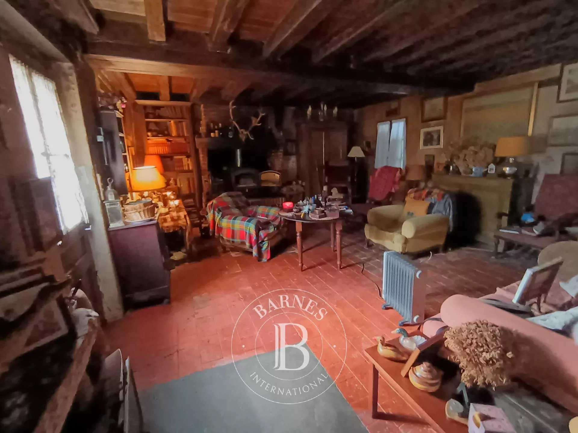 Gy-en-Sologne  - Propriété 5 Pièces 4 Chambres