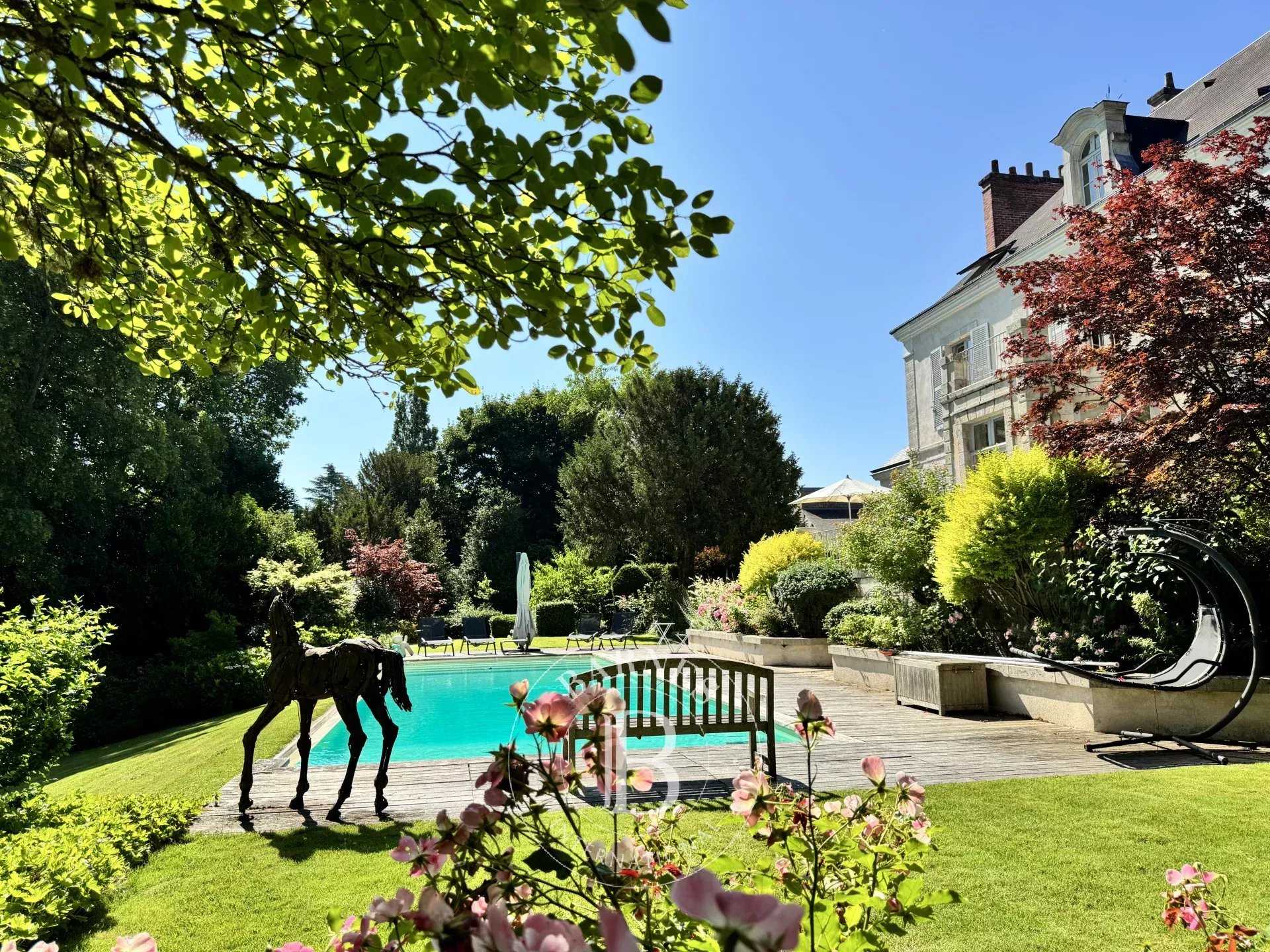 Olivet  - Propriété 11 Pièces 6 Chambres