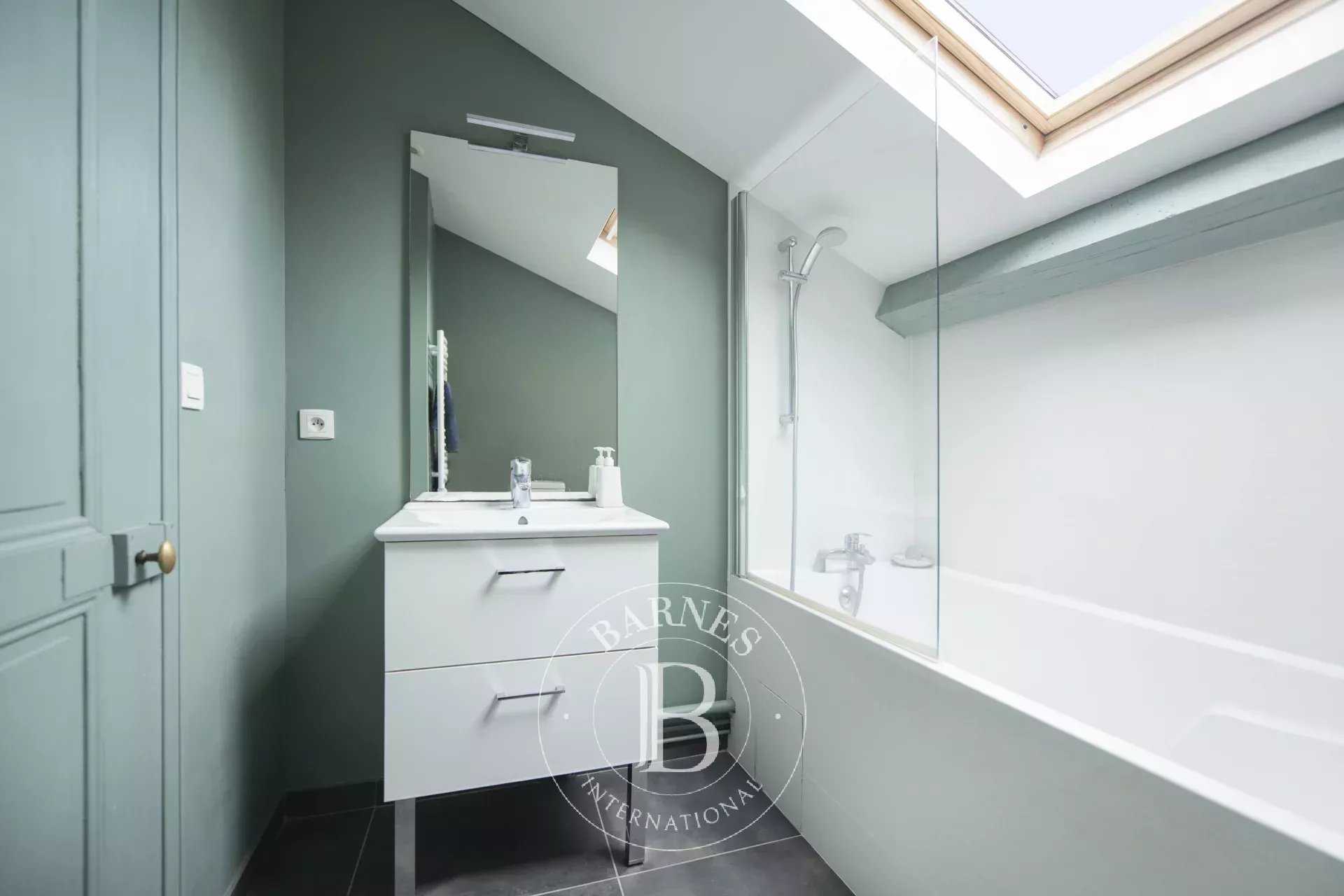 Orléans  - Maison de ville 8 Pièces 5 Chambres