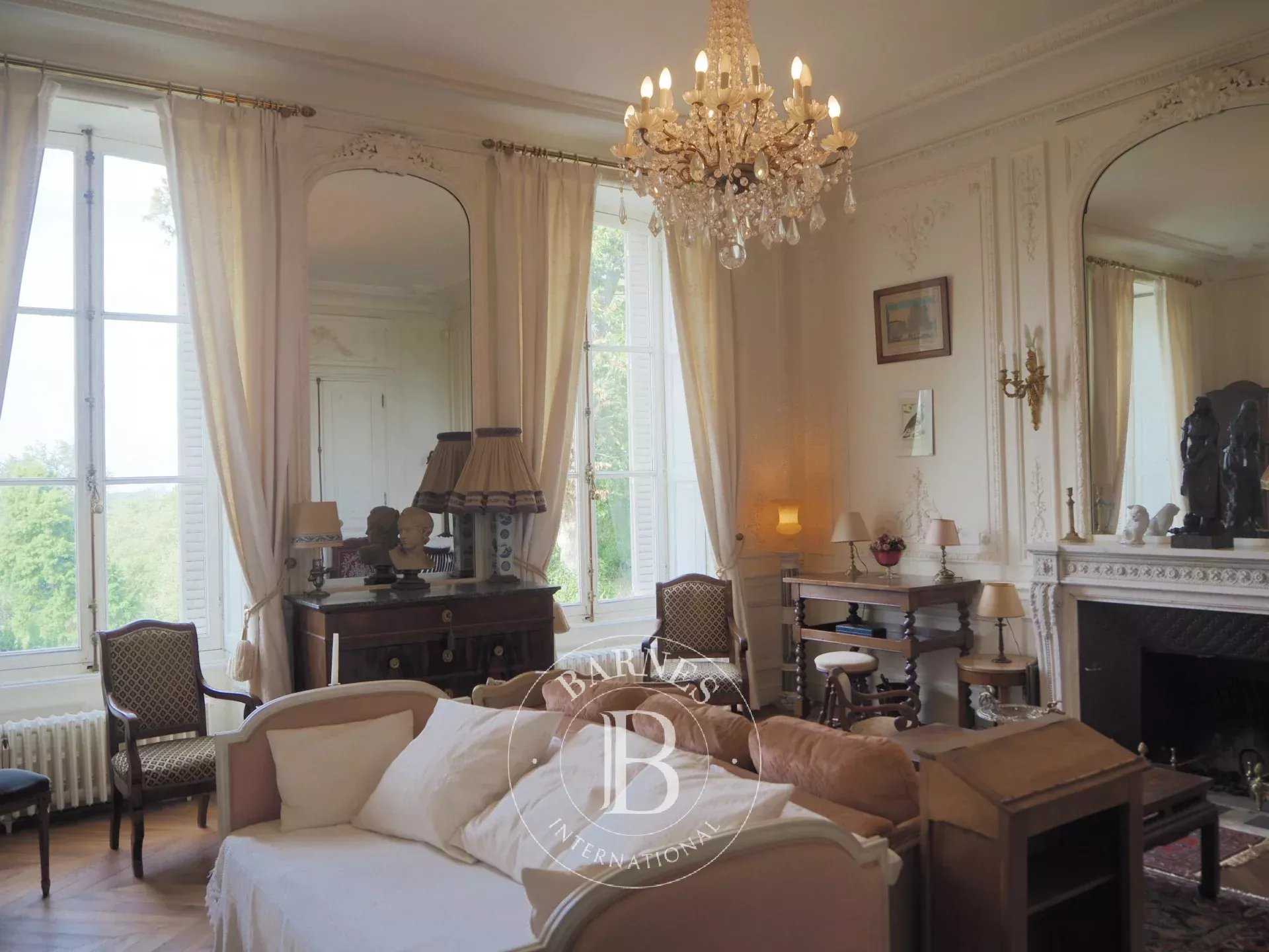 Orléans  - Castle 14 Bedrooms