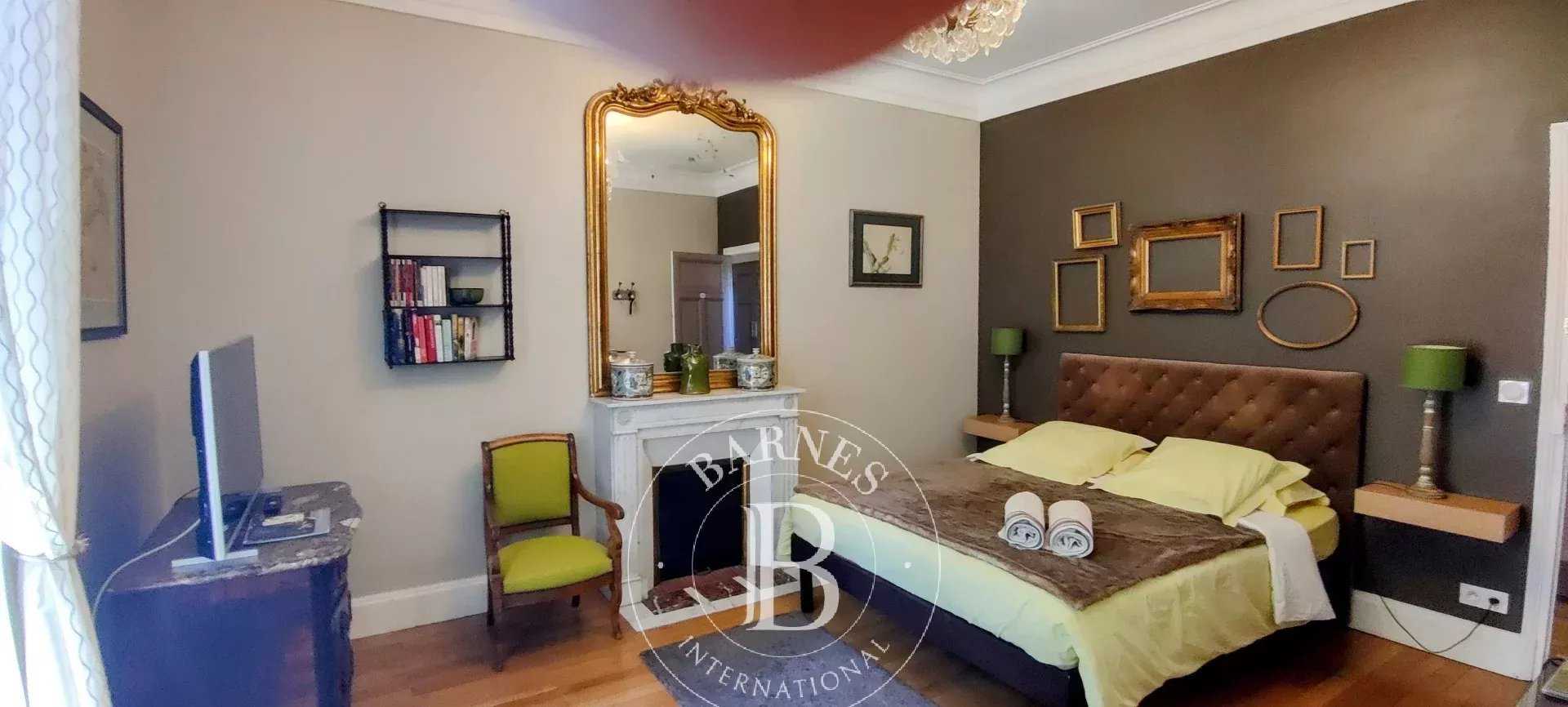 Nevers  - Bed and breakfast 9 Bedrooms