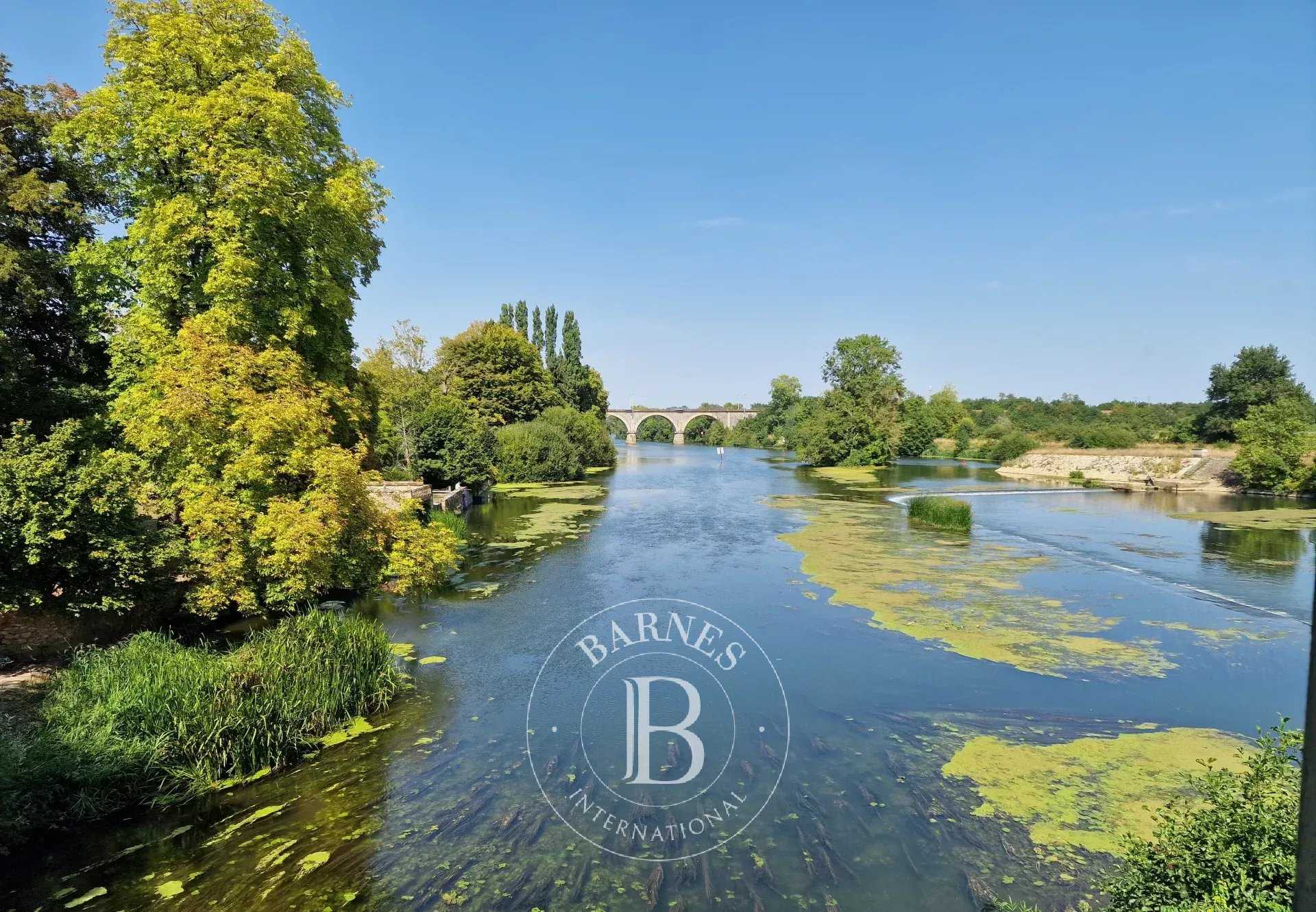 Noyen-sur-Sarthe  - House 5 Bedrooms