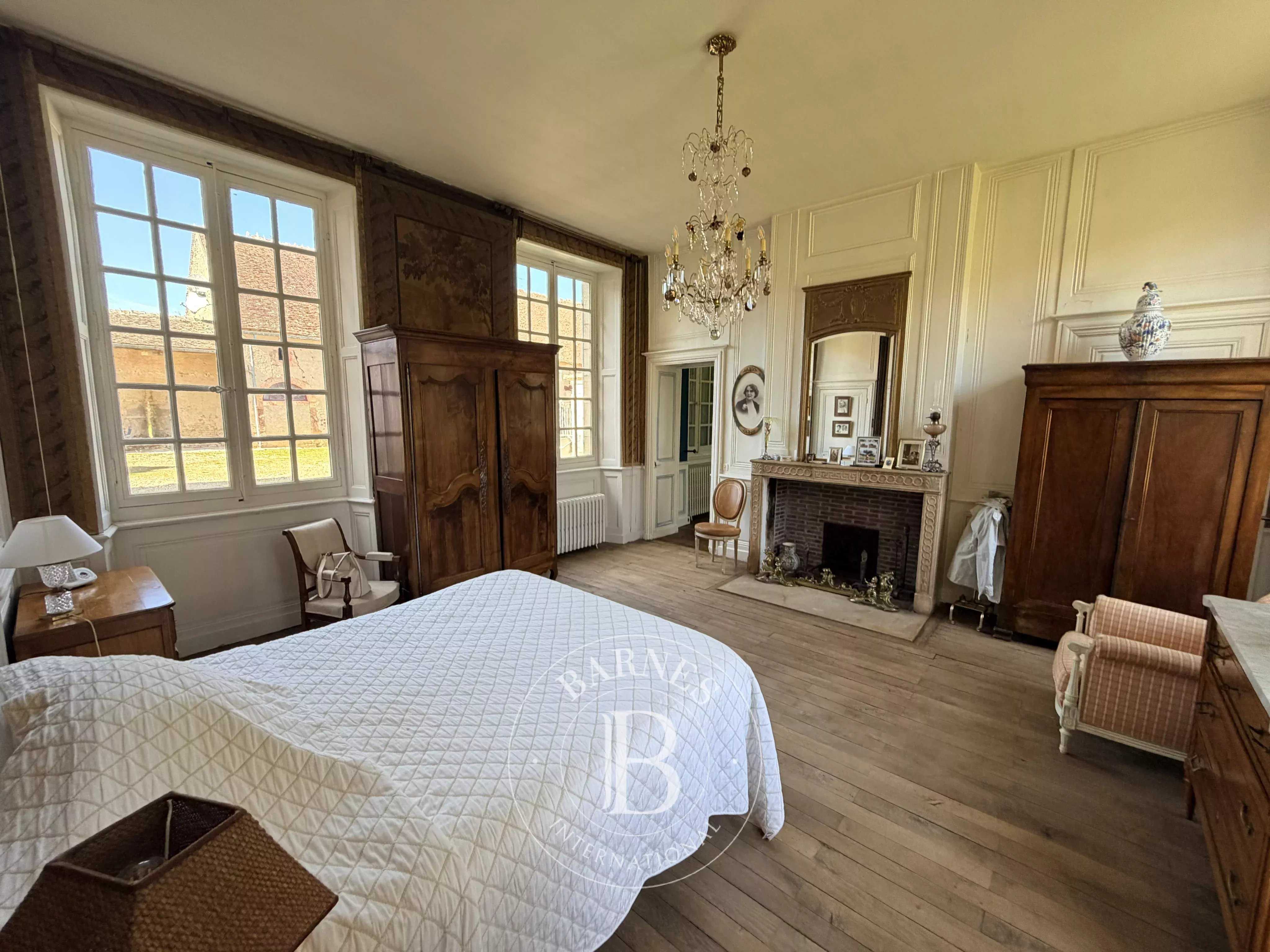 Saint-Georges-de-Poisieux  - Château 12 Pi&egrave;ces 8 Chambres