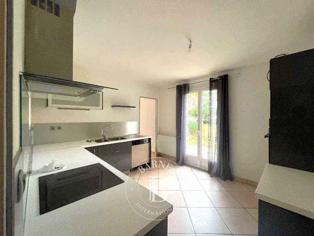 Fondettes  - House 6 Bedrooms