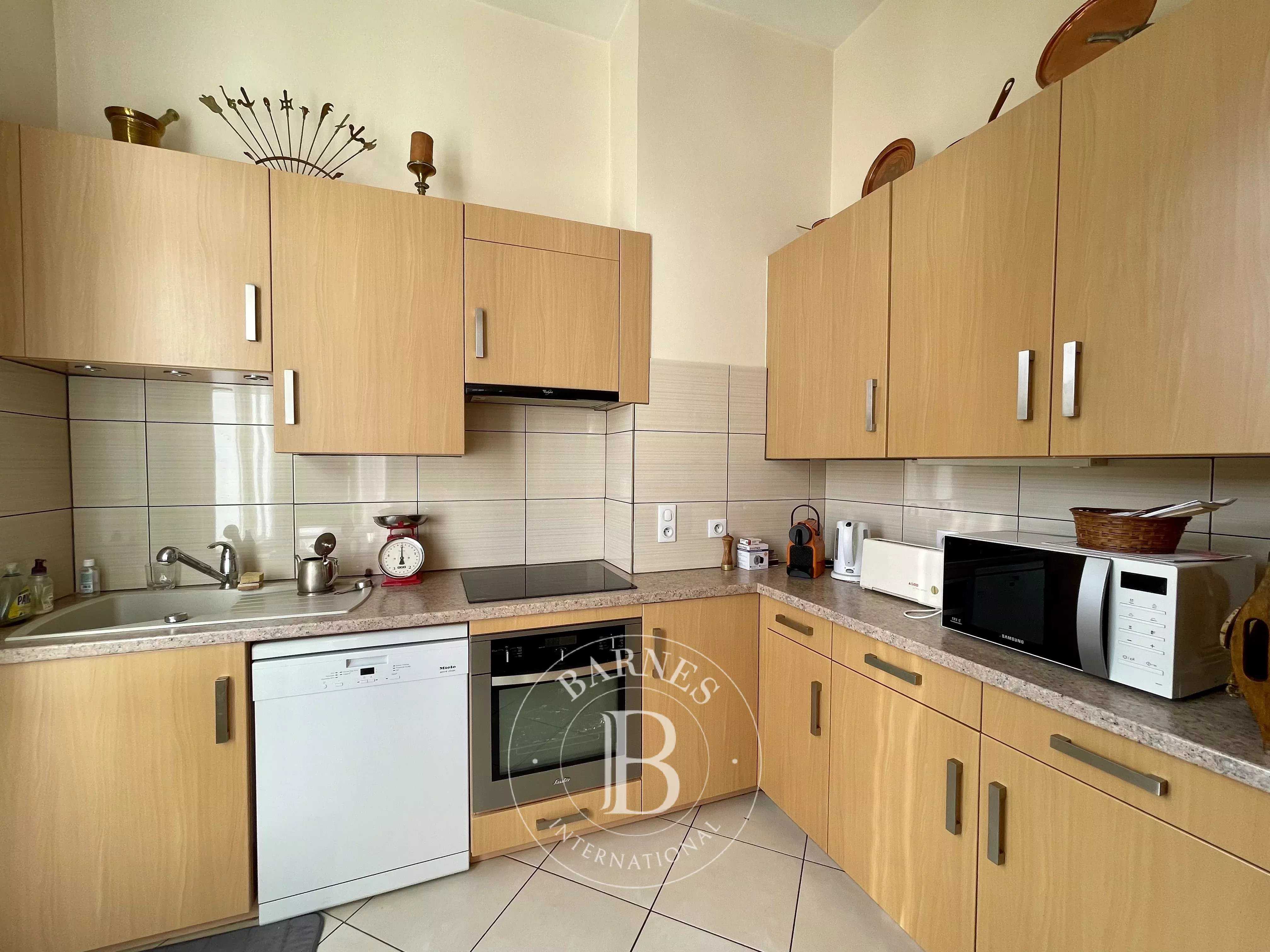 Tours  - Hôtel particulier 10 Pi&egrave;ces 5 Chambres