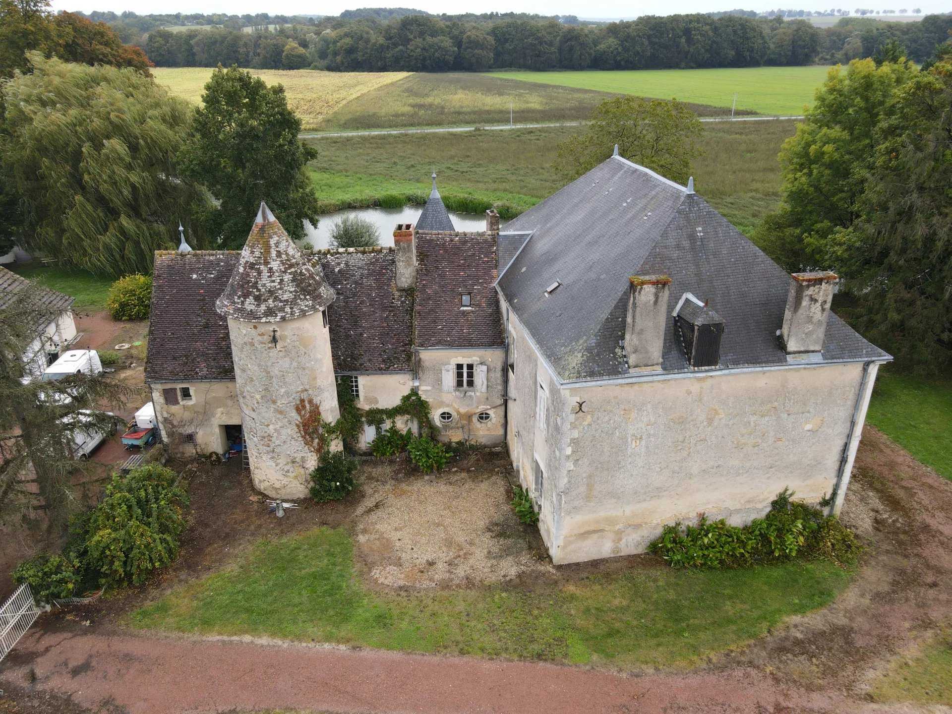Mézières-en-Brenne  - Propriété 5 Pi&egrave;ces 3 Chambres