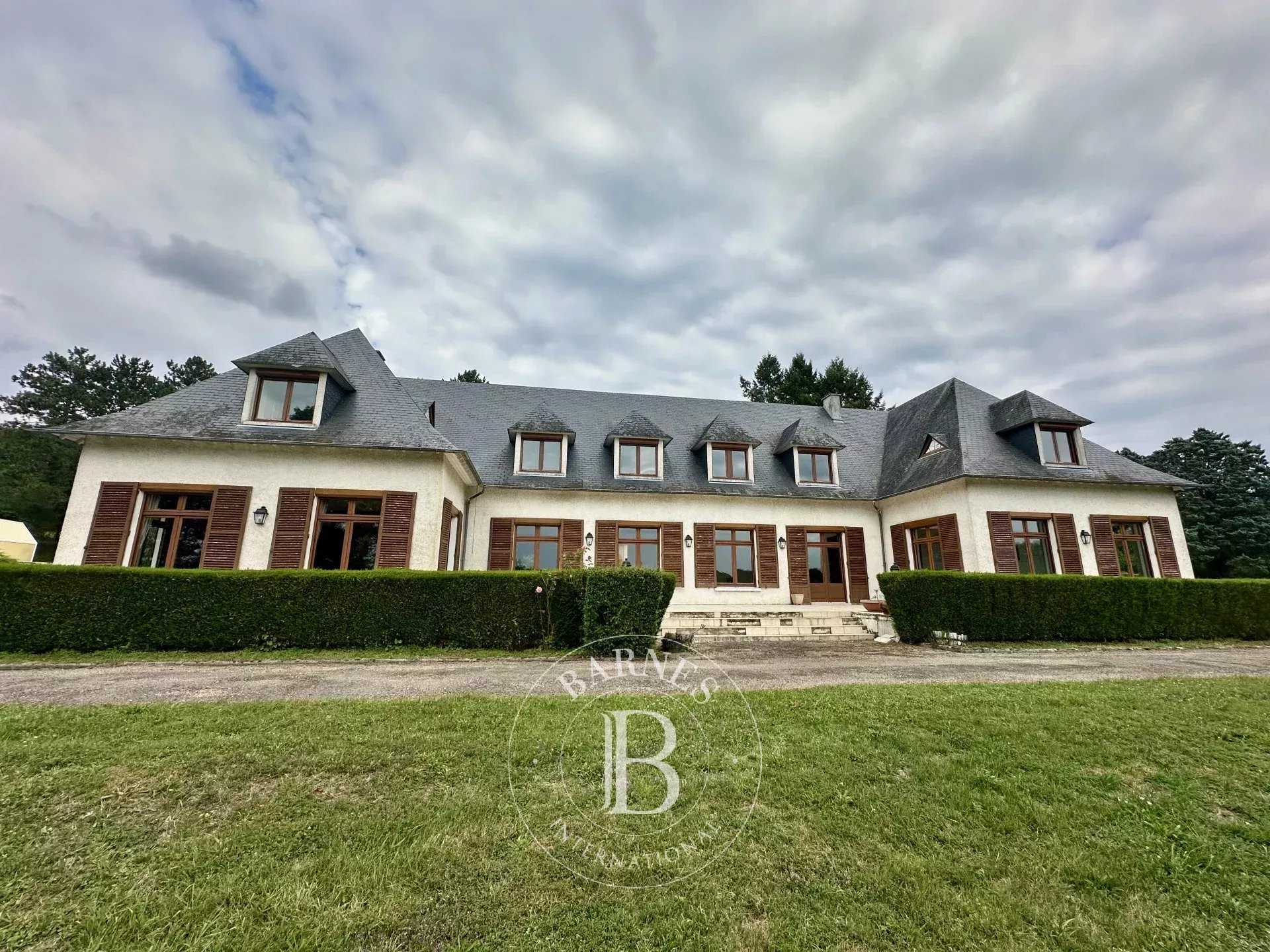 Conflans-sur-Loing  - House 5 Bedrooms