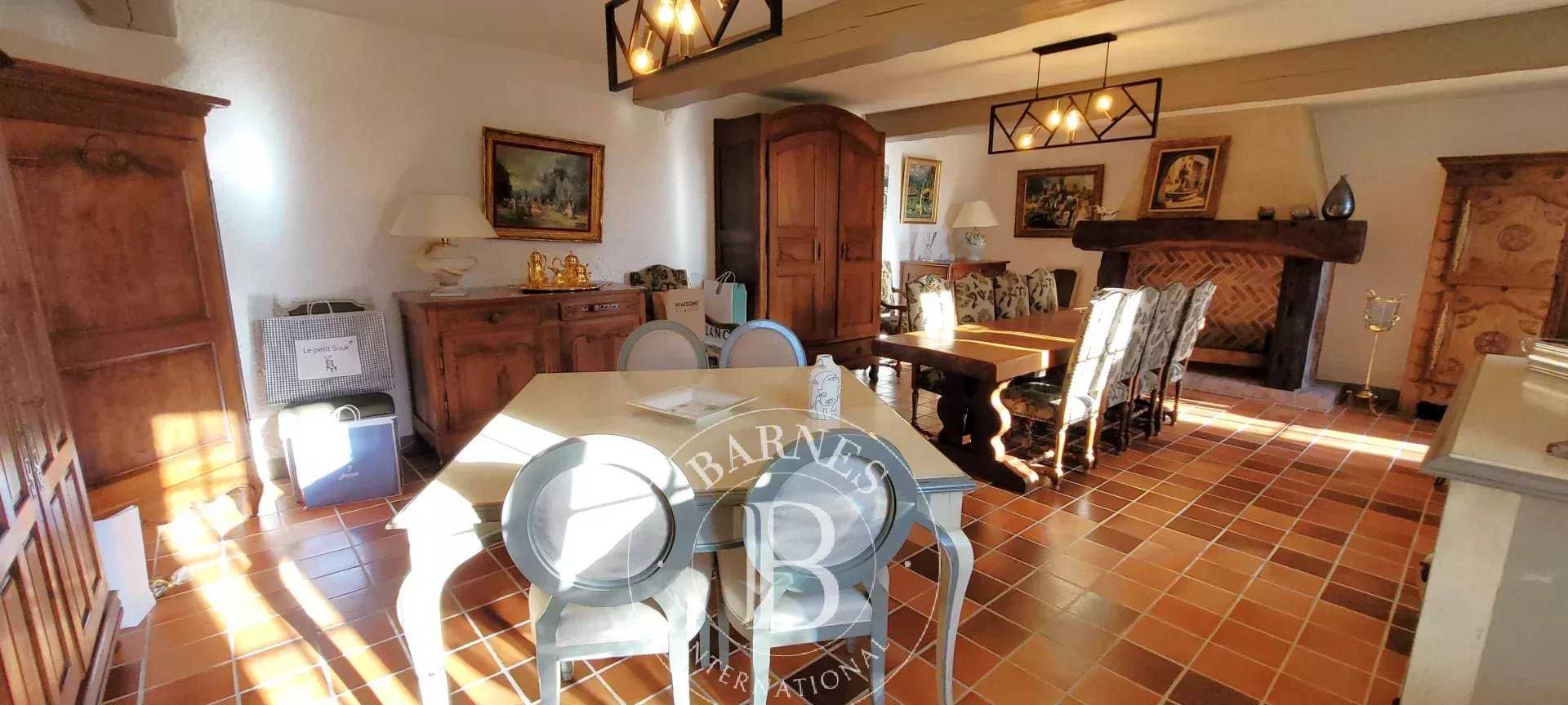 Montbarrois  - House 4 Bedrooms