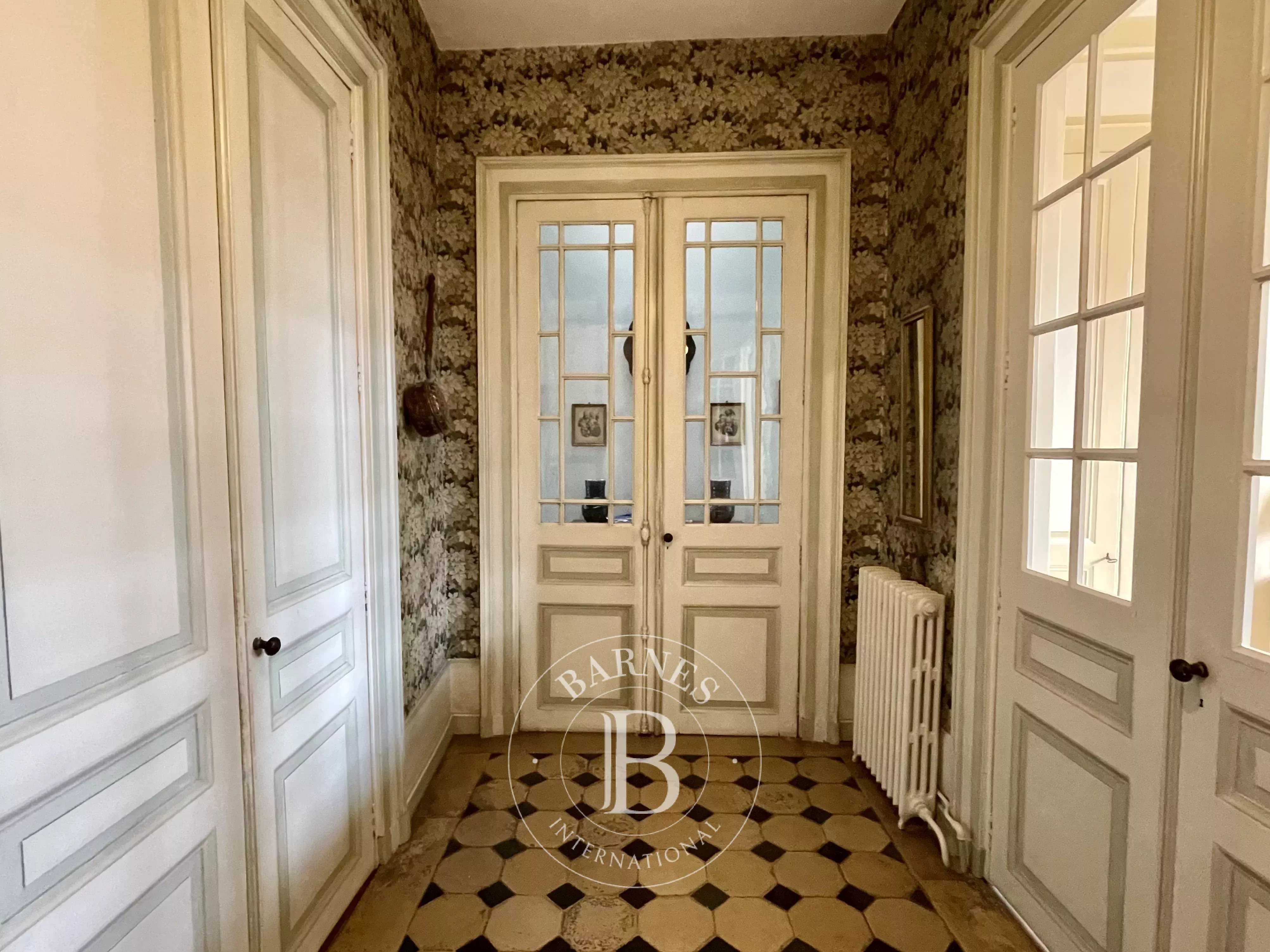 Tours  - Hôtel particulier 10 Pi&egrave;ces 5 Chambres