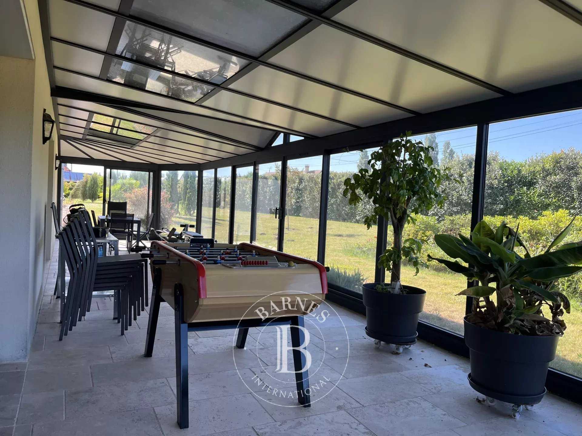 Vernou-en-Sologne  - Maison 14 Pièces 5 Chambres