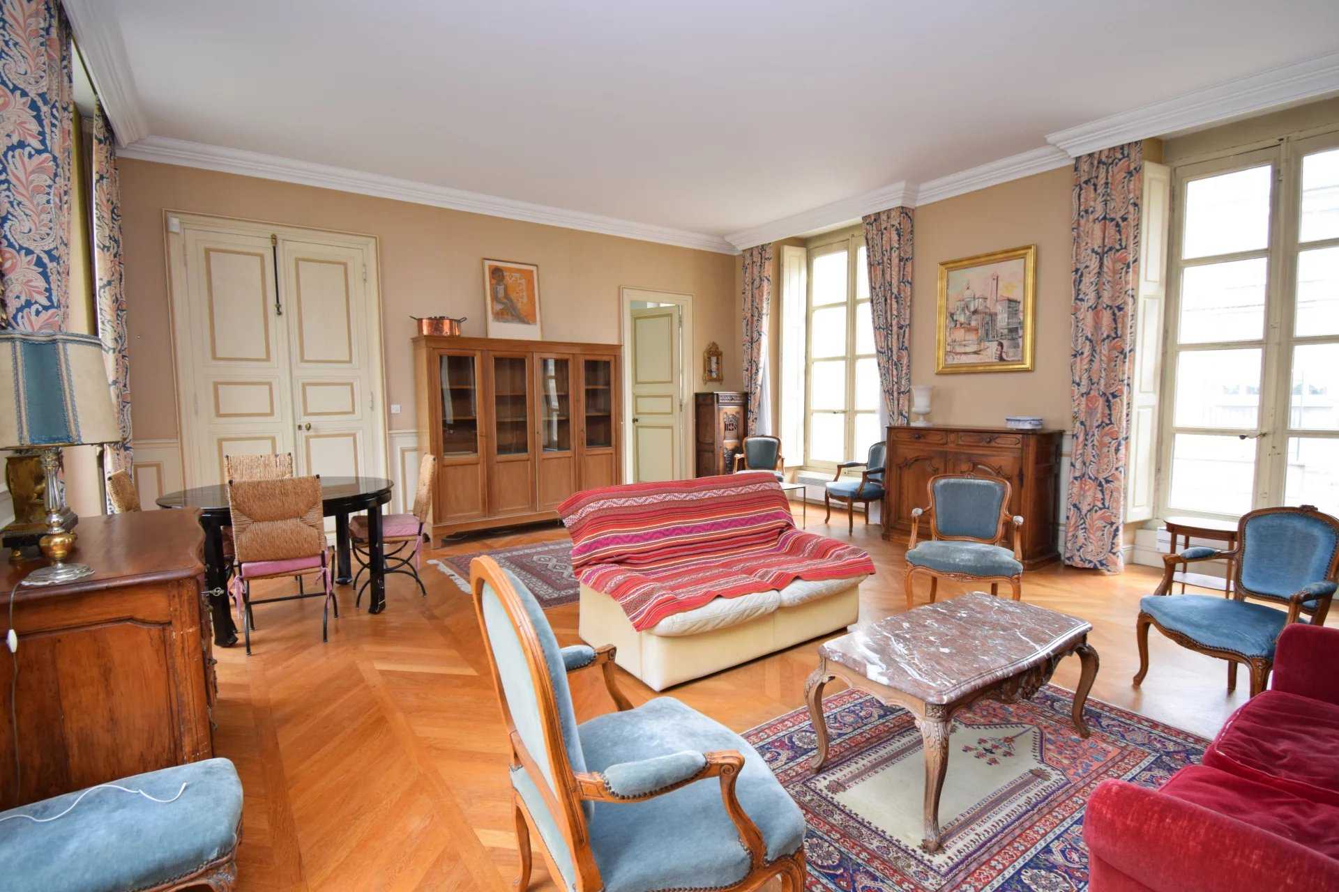 Bourges  - Appartement 4 Pi&egrave;ces 2 Chambres