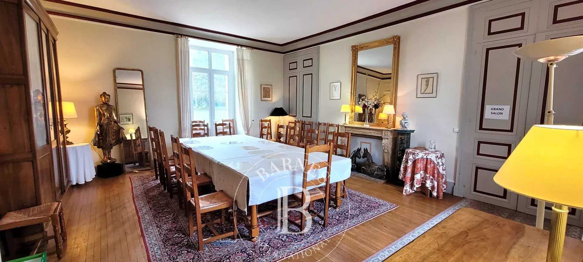 Levroux  - Château 41 Pièces