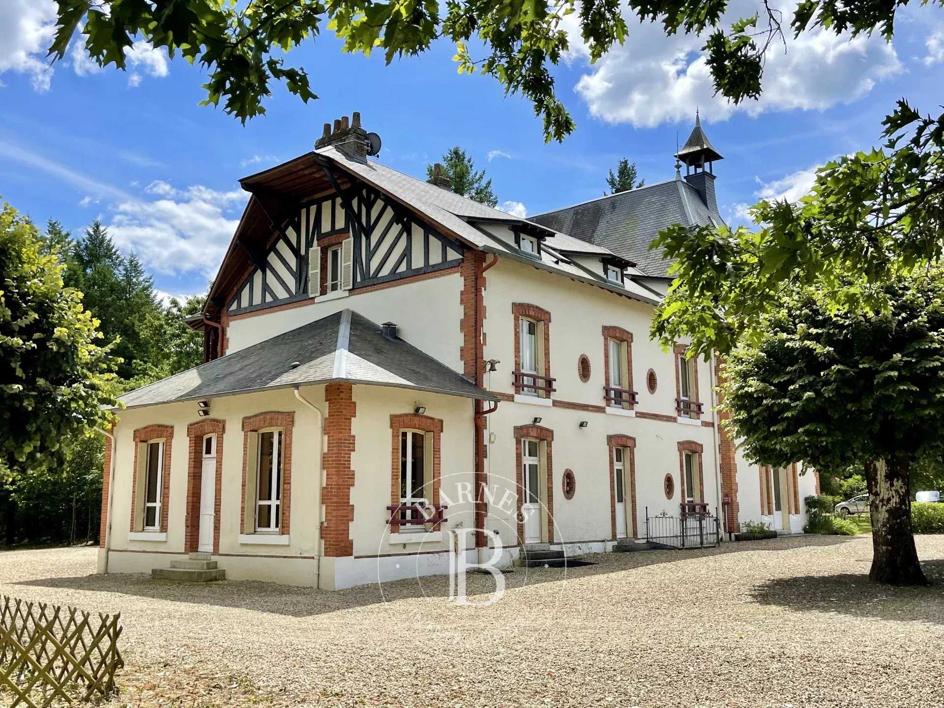 Salbris  - Manor house 11 Bedrooms