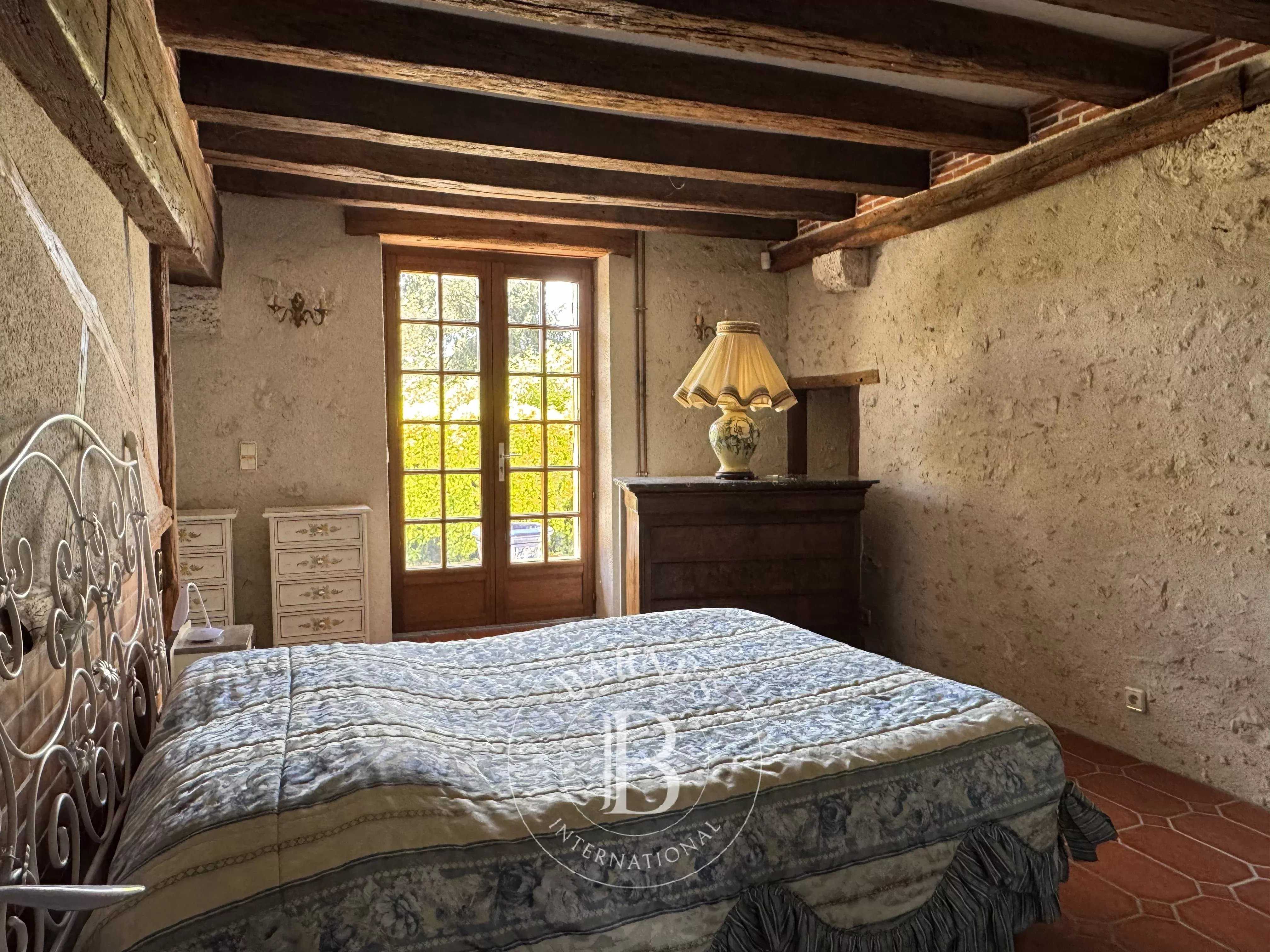 Cour-Cheverny  - Maison de village 7 Pi&egrave;ces 3 Chambres